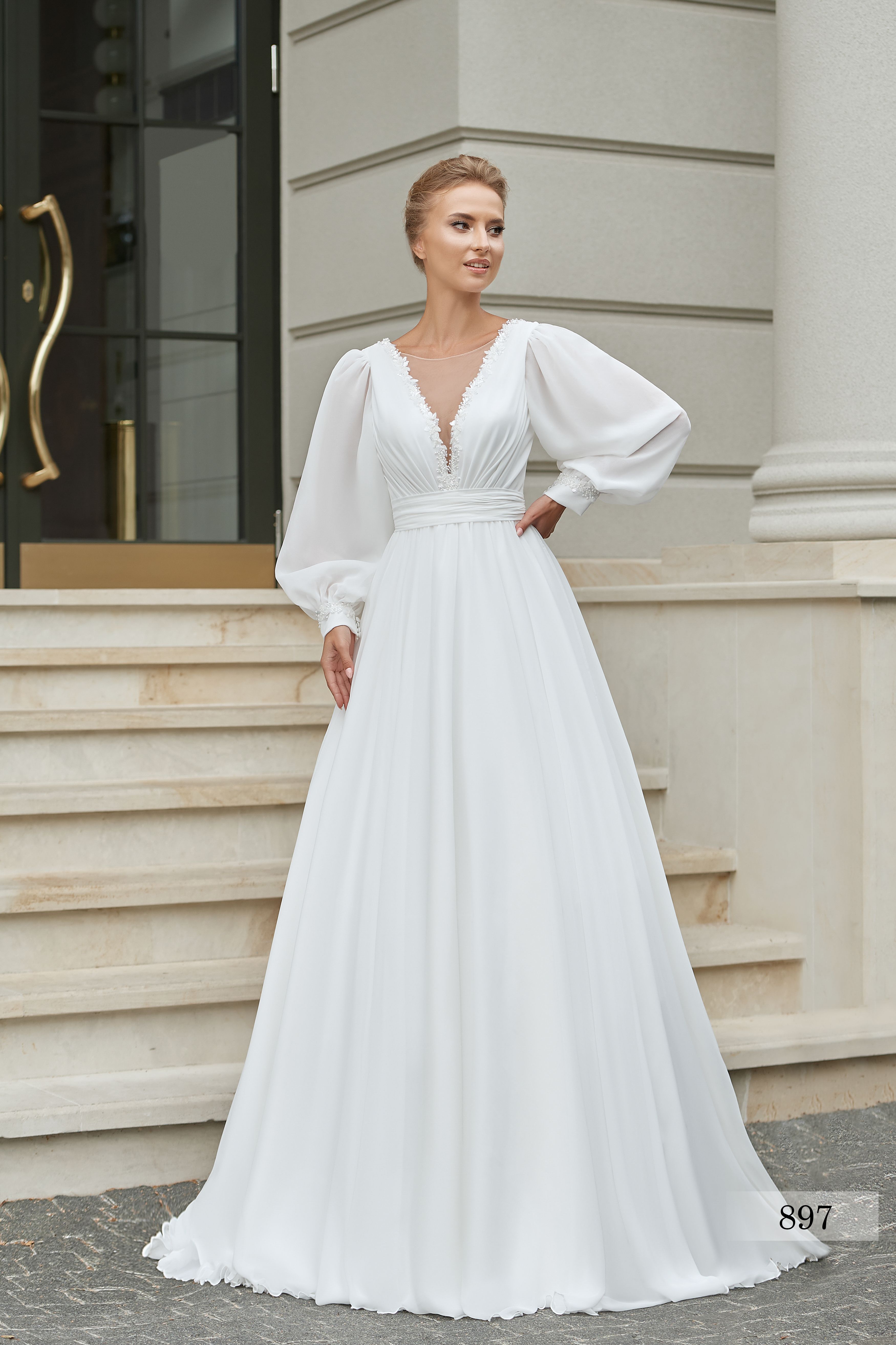 Rochia de mireasă Nina, model 897, colecția Royal Elegance