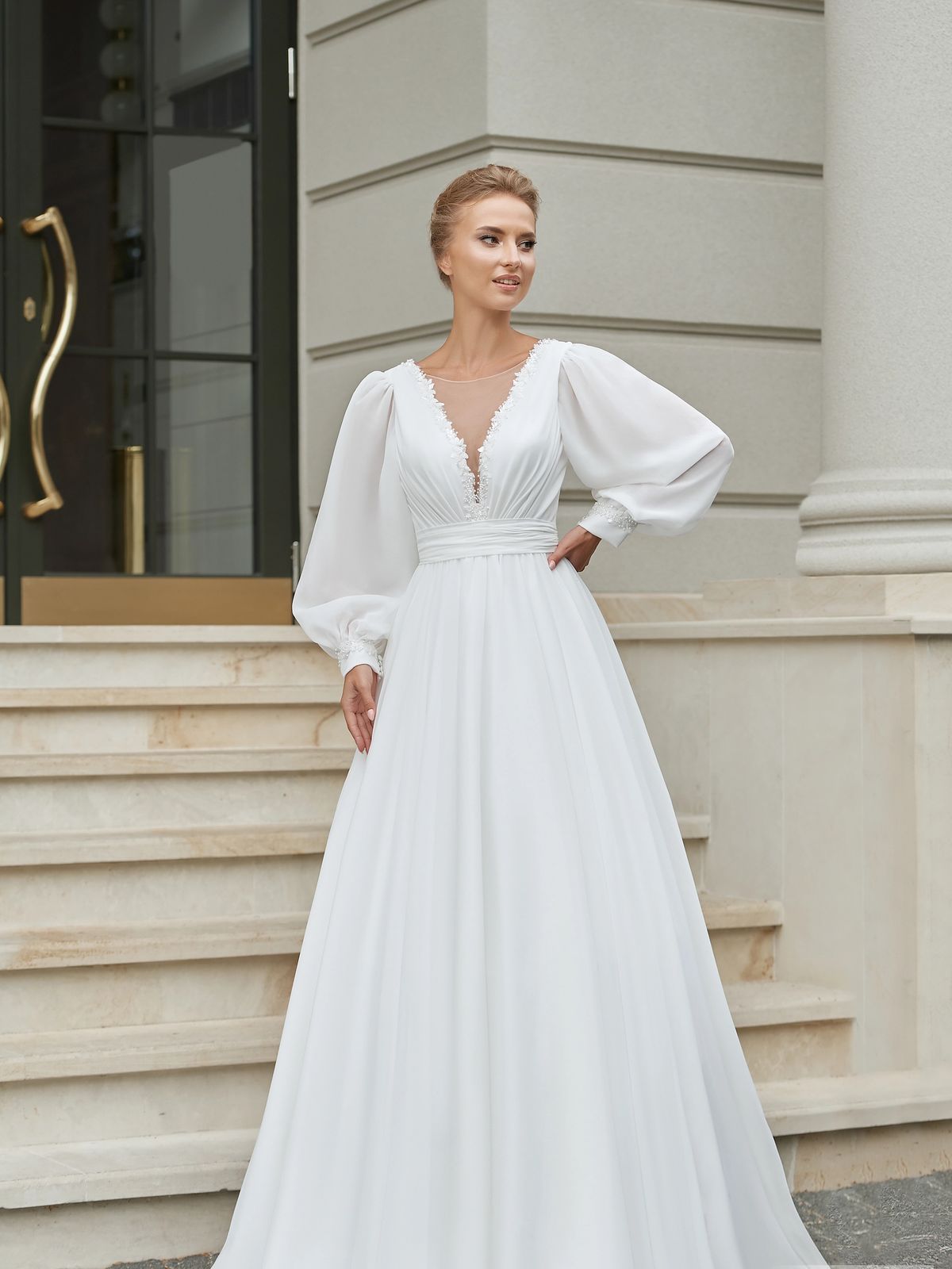 Rochia de mireasă Nina, model 897, colecția Royal Elegance