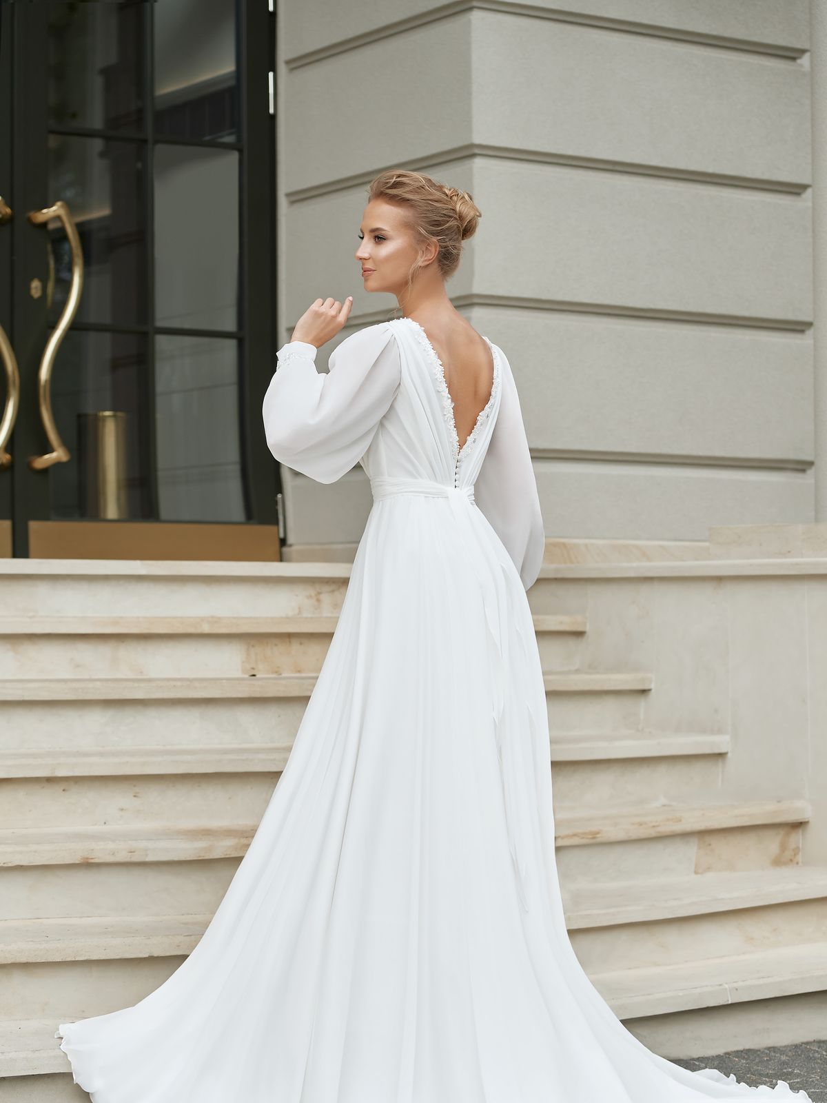Rochia de mireasă Nina, model 897, colecția Royal Elegance