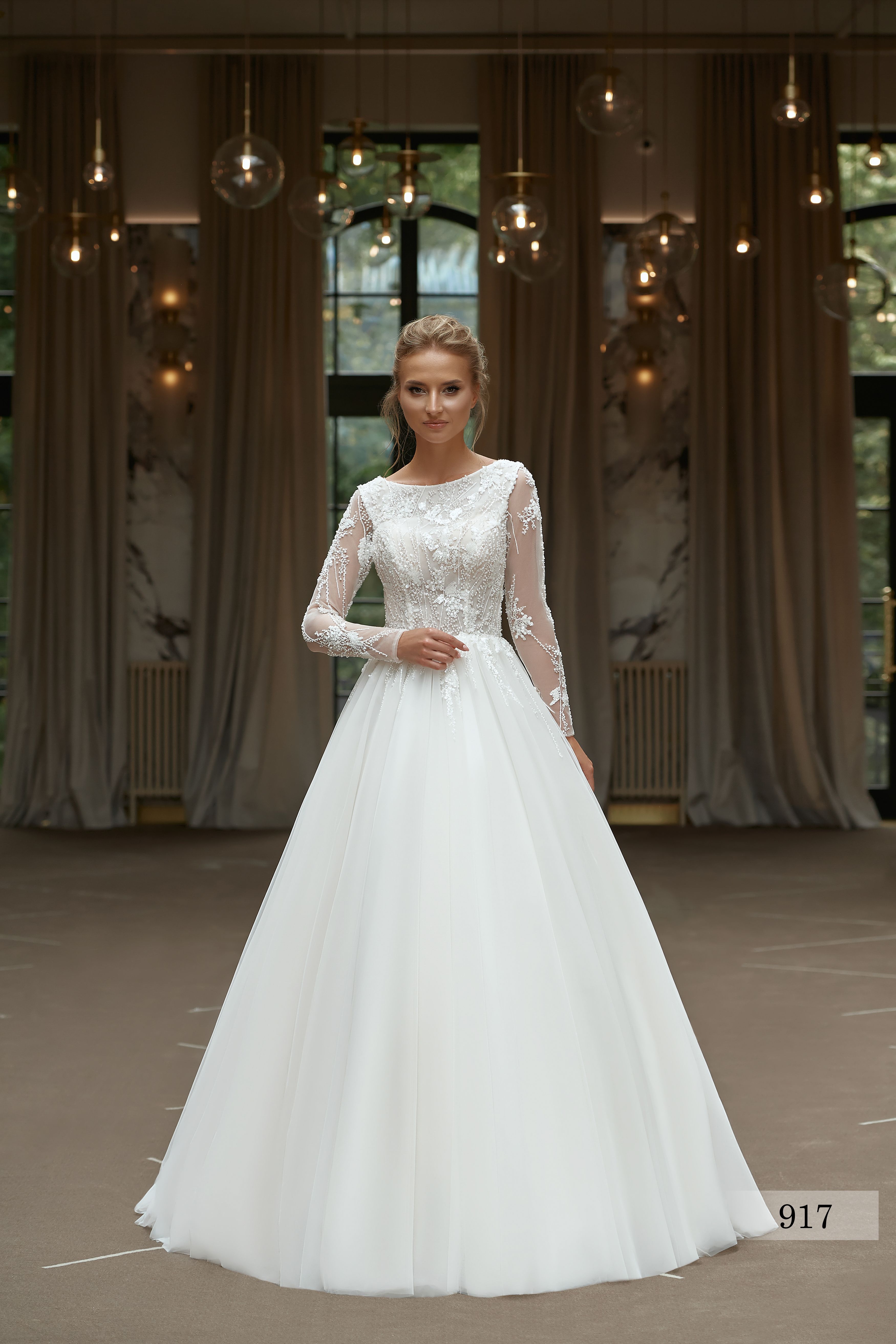 Rochia de mireasă Salome, model 917, colecția Soft Beauty
