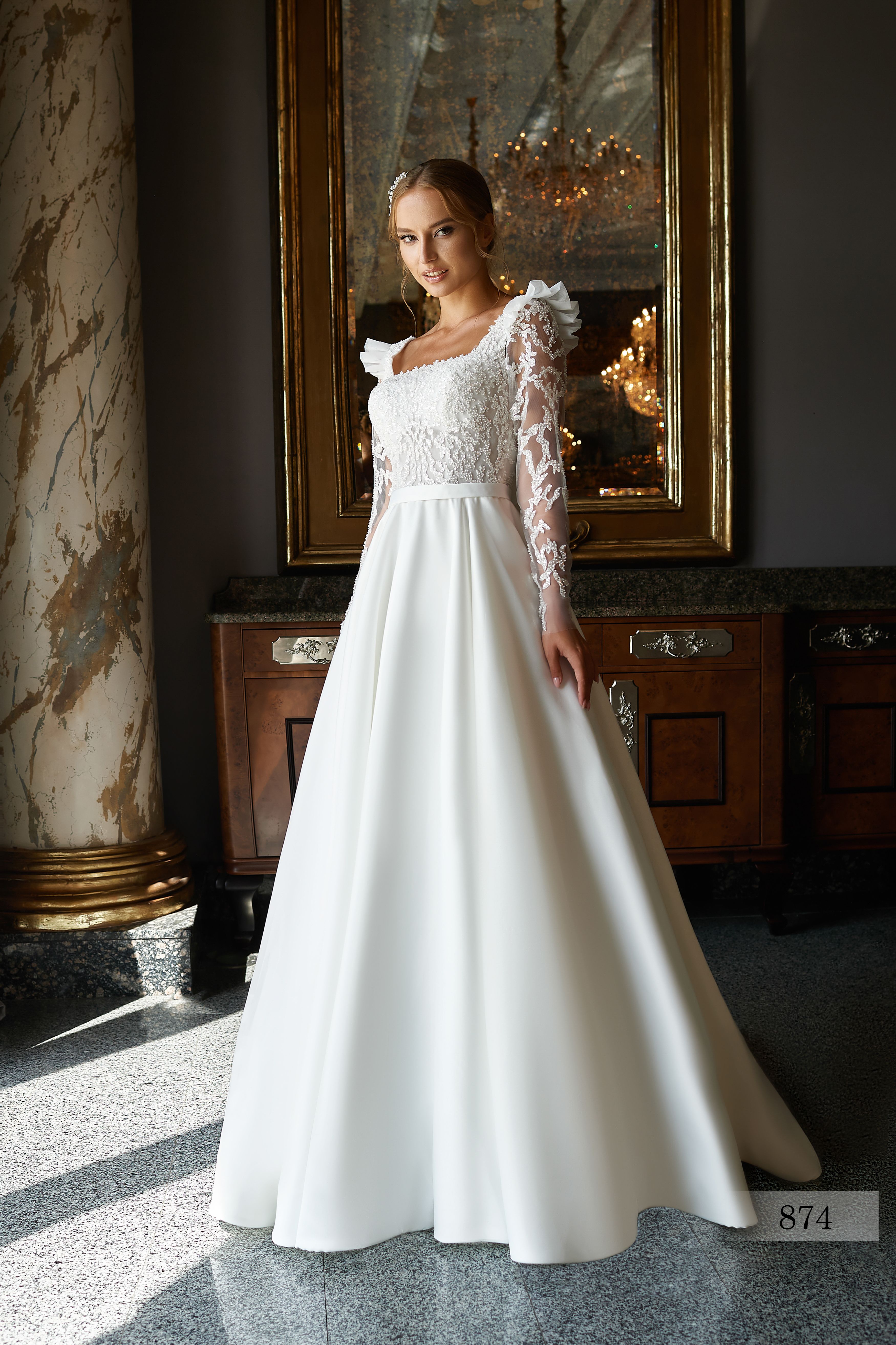 Rochia de mireasă Luiza, model 874, colecția Royal Elegance