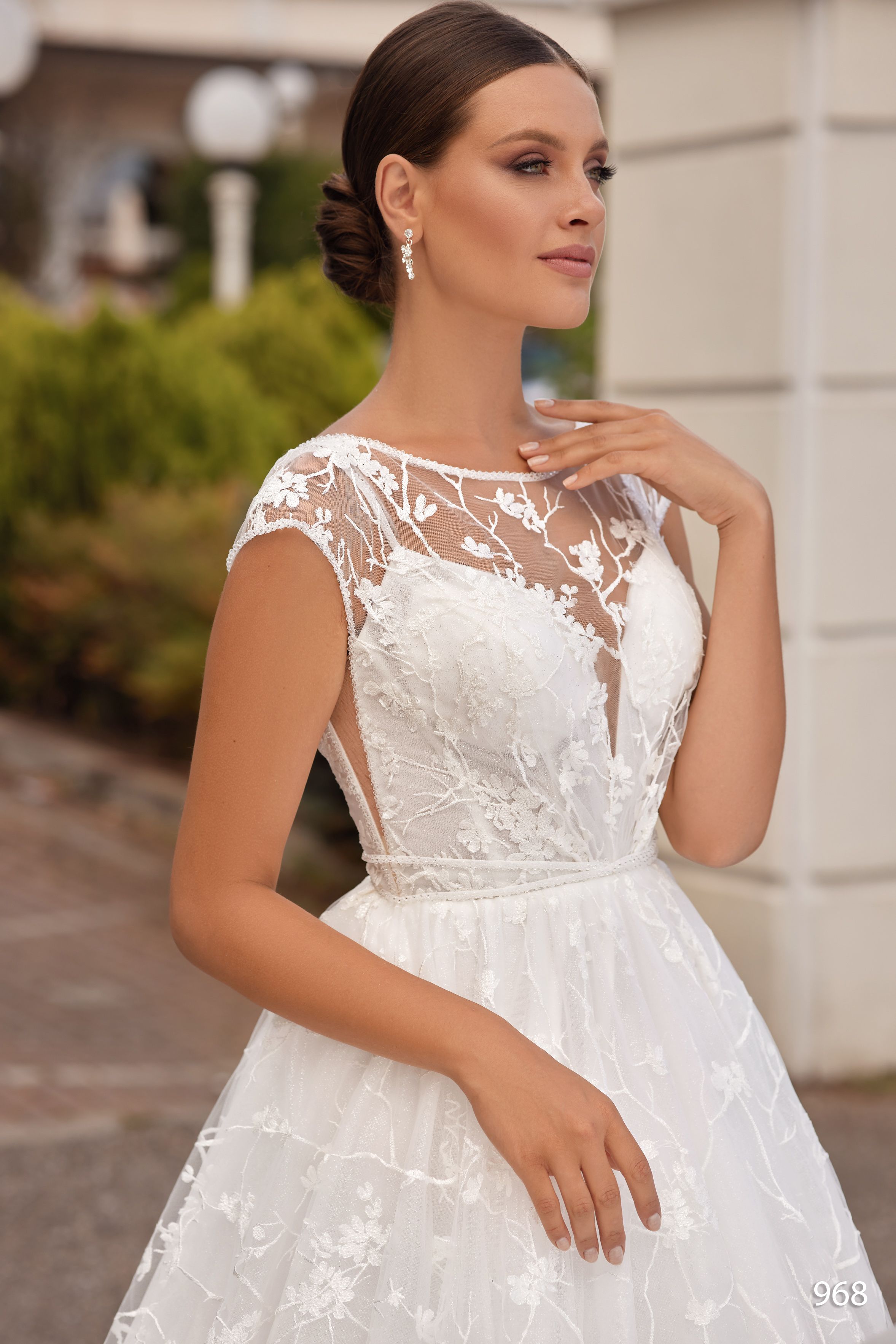 Rochia de mireasă Emanuela, model 968, colecția Sunshine