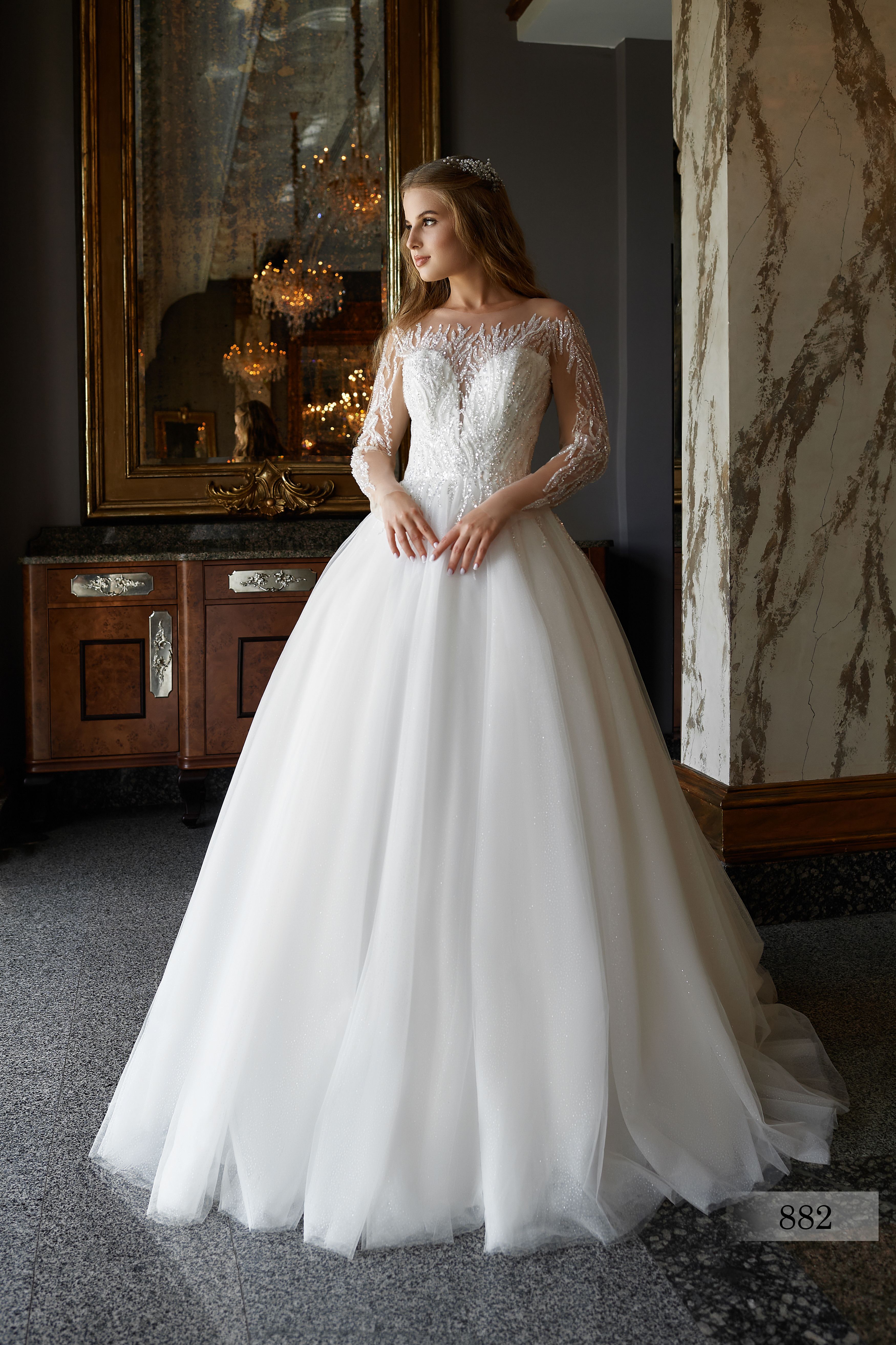 Rochia de mireasă Margareta, model 882, colecția Royal Elegance