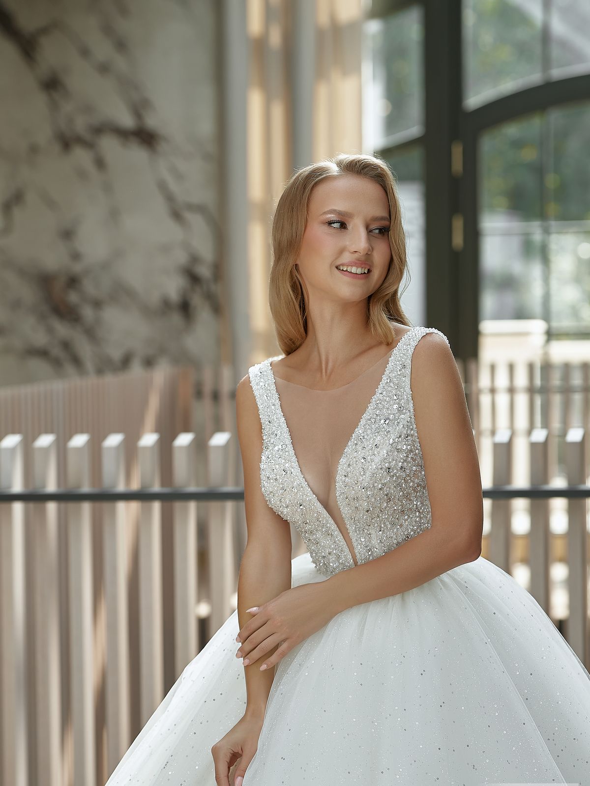 Rochia de mireasă Livia, model 869, colecția Royal Elegance