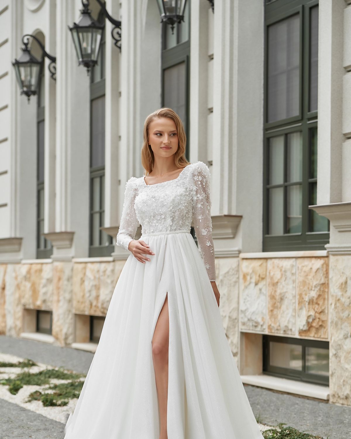 Rochia de mireasă Karina, model 861, colecția Royal Elegance