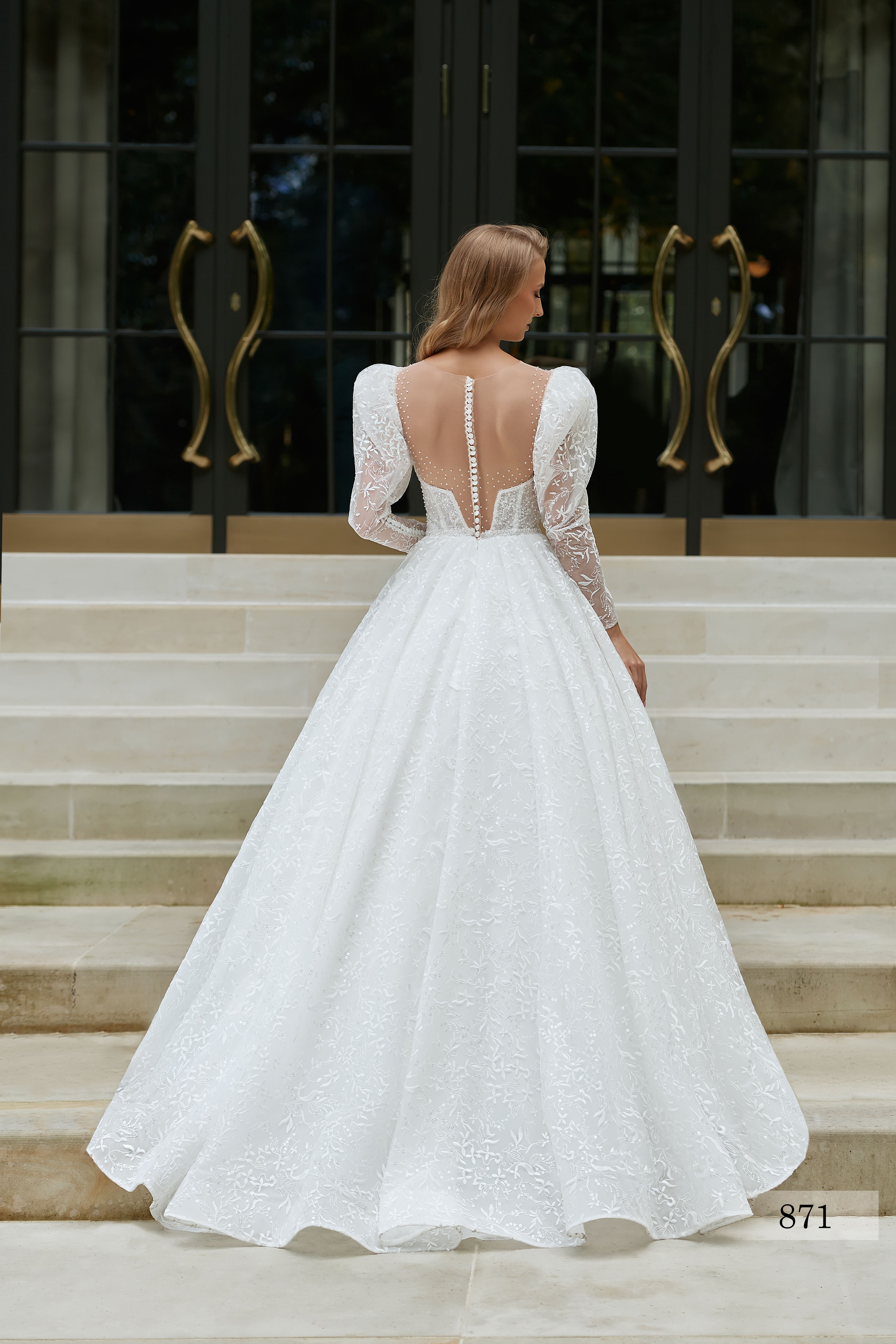 Rochia de mireasă Louisa, model 871, colecția Royal Elegance