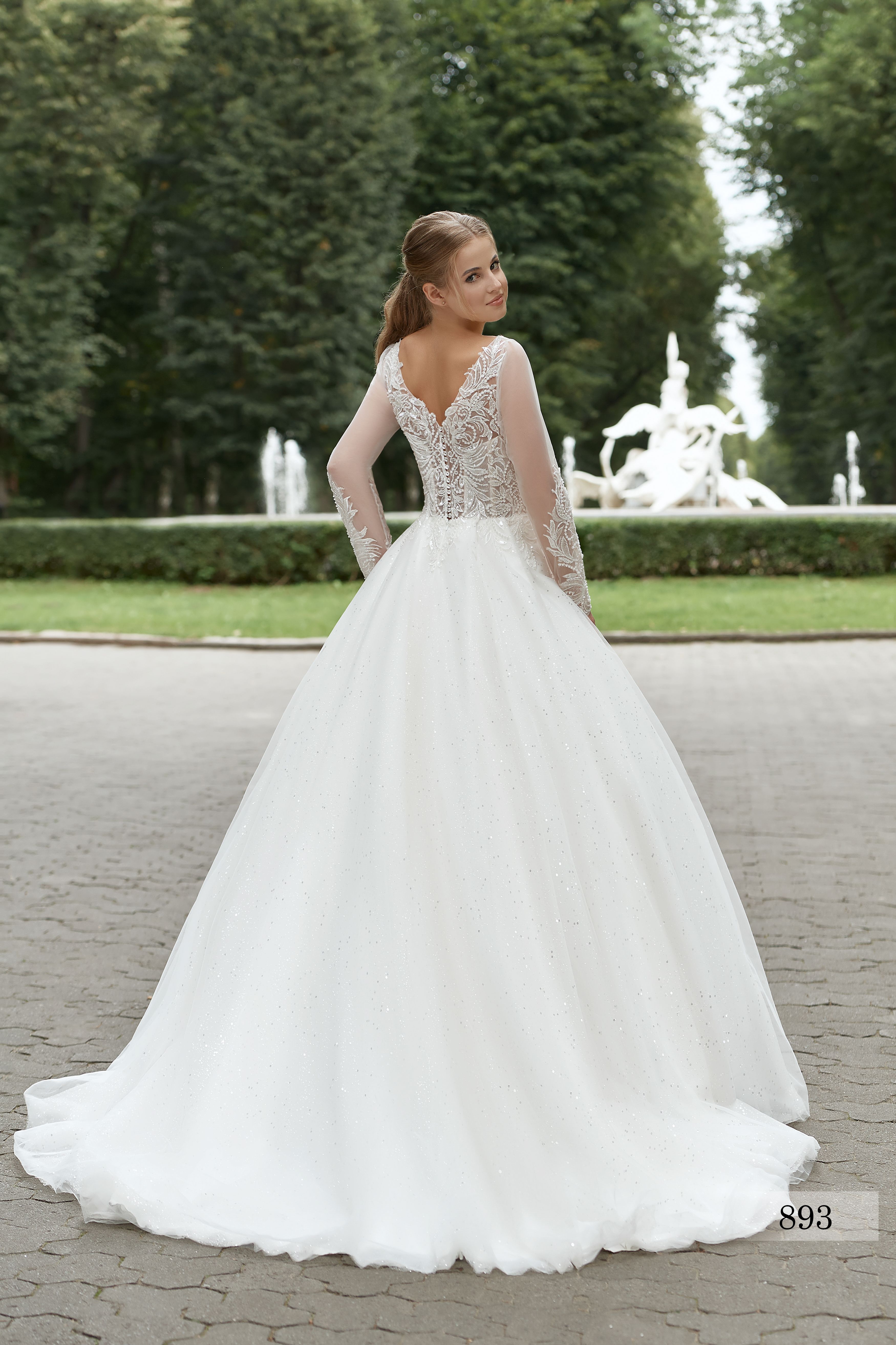 Rochia de mireasă Monica, model 893, colecția Royal Elegance