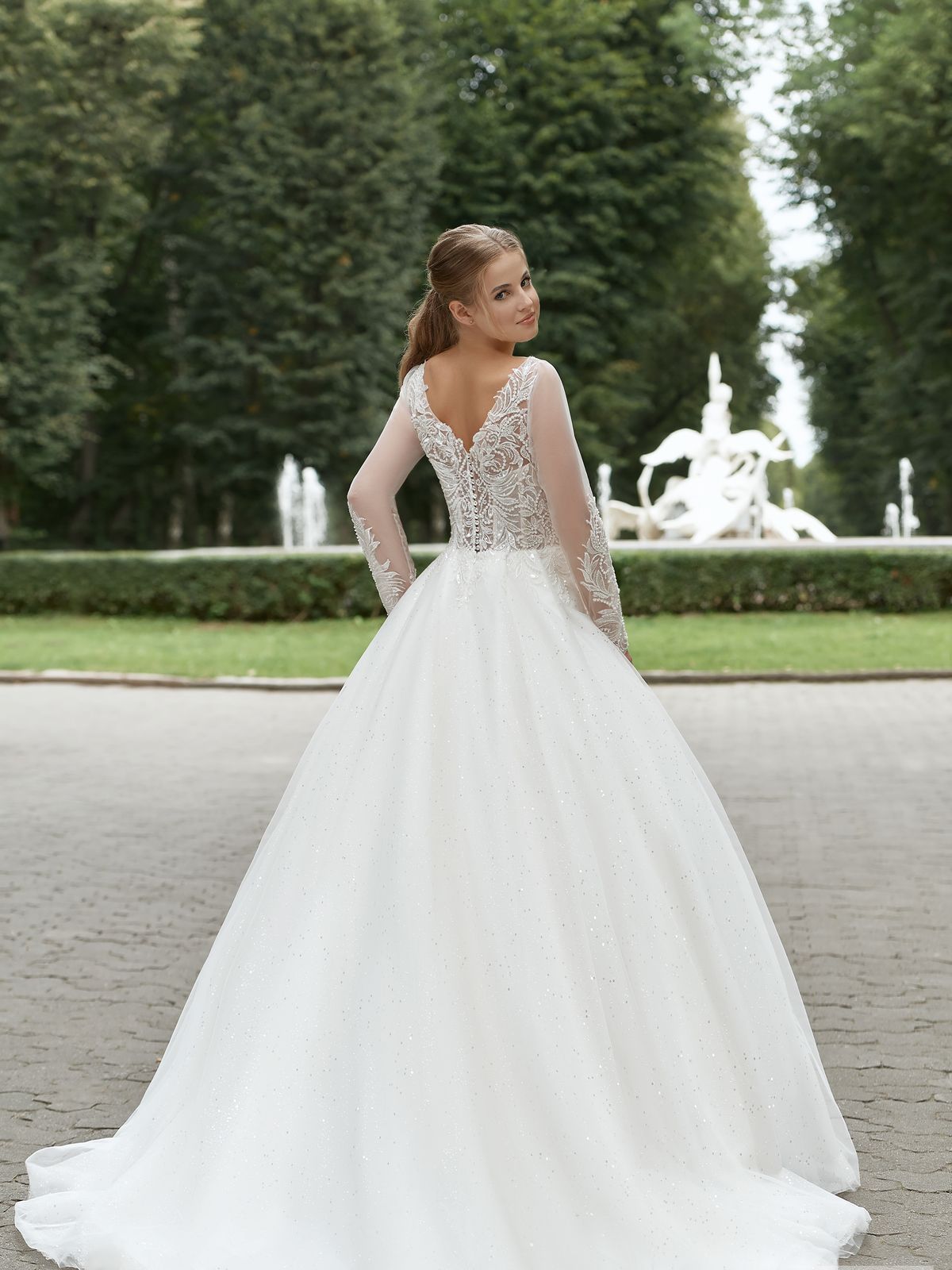 Rochia de mireasă Monica, model 893, colecția Royal Elegance