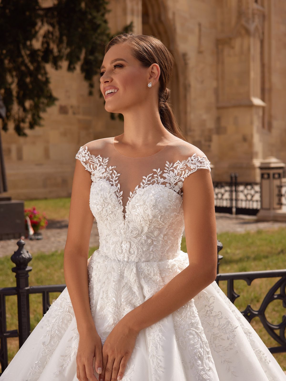 Rochia de mireasă Leontina, model 982, colecția Sunshine