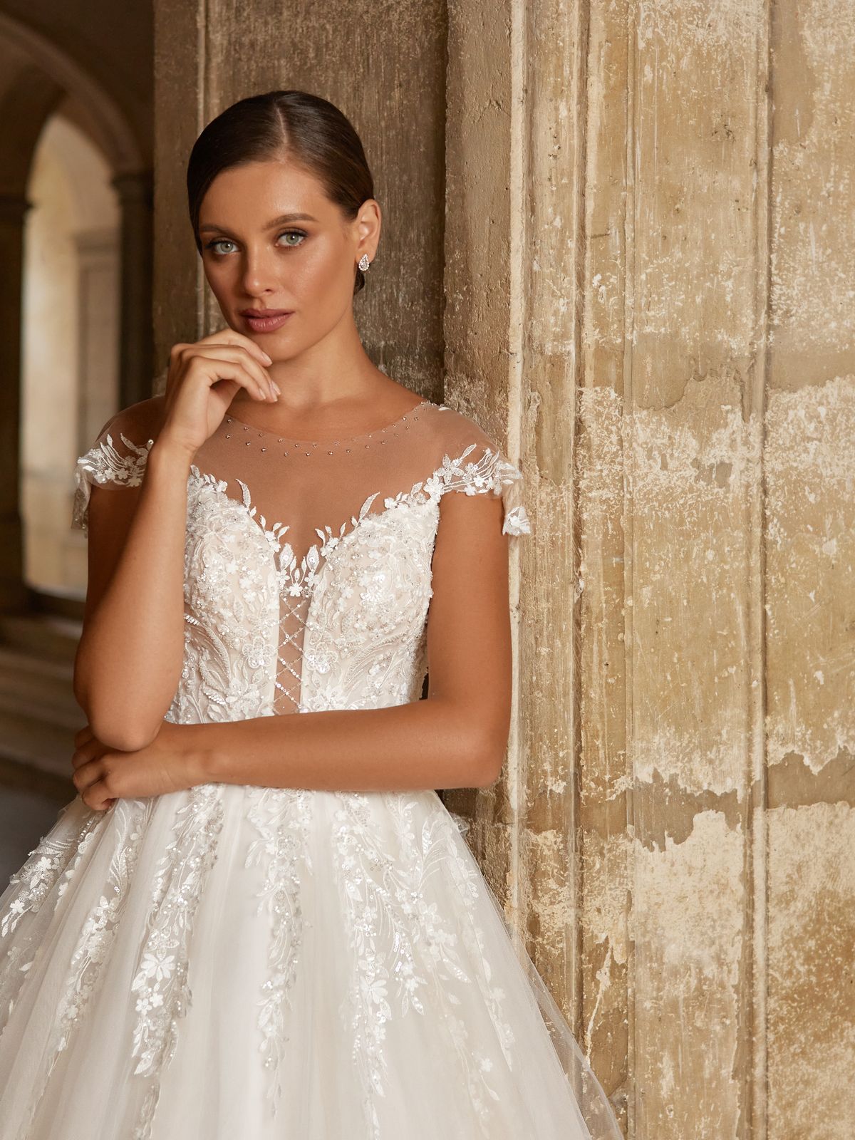 Rochia de mireasă Hortensia, model 975, colecția Sunshine