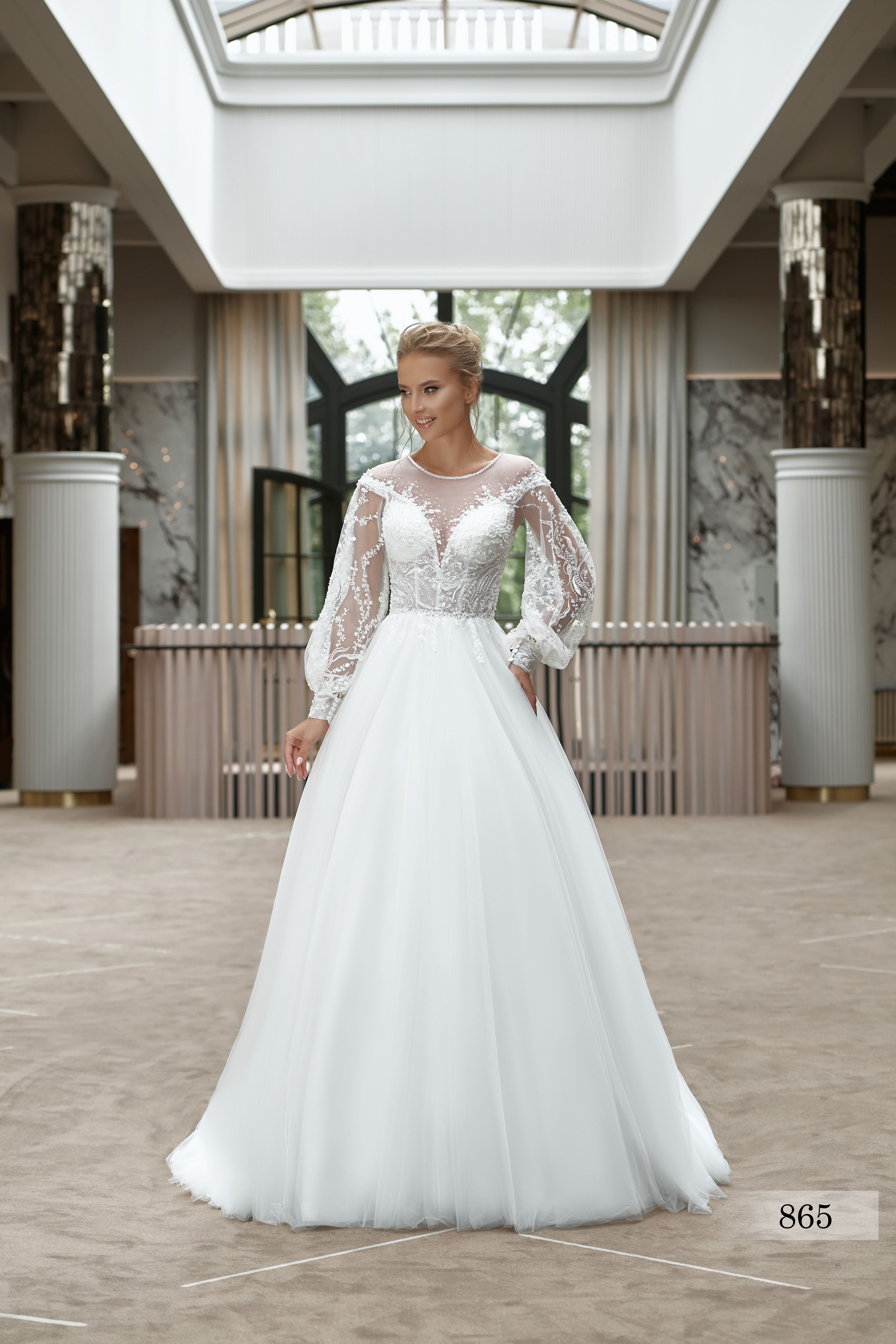 Rochia de mireasă Leona, model 865, colecția Royal Elegance