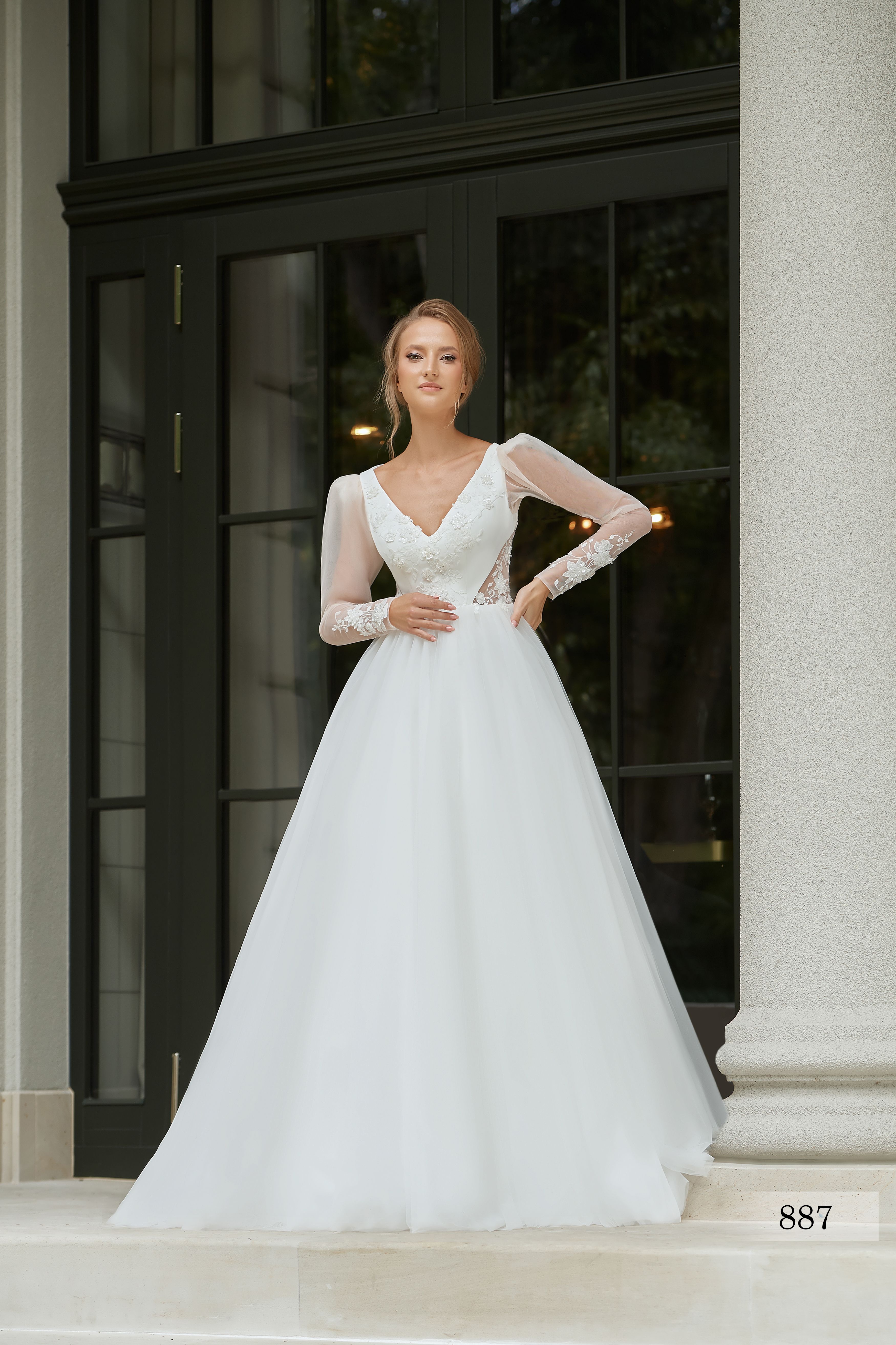 Rochia de mireasă Melissa, model 887, colecția Royal Elegance