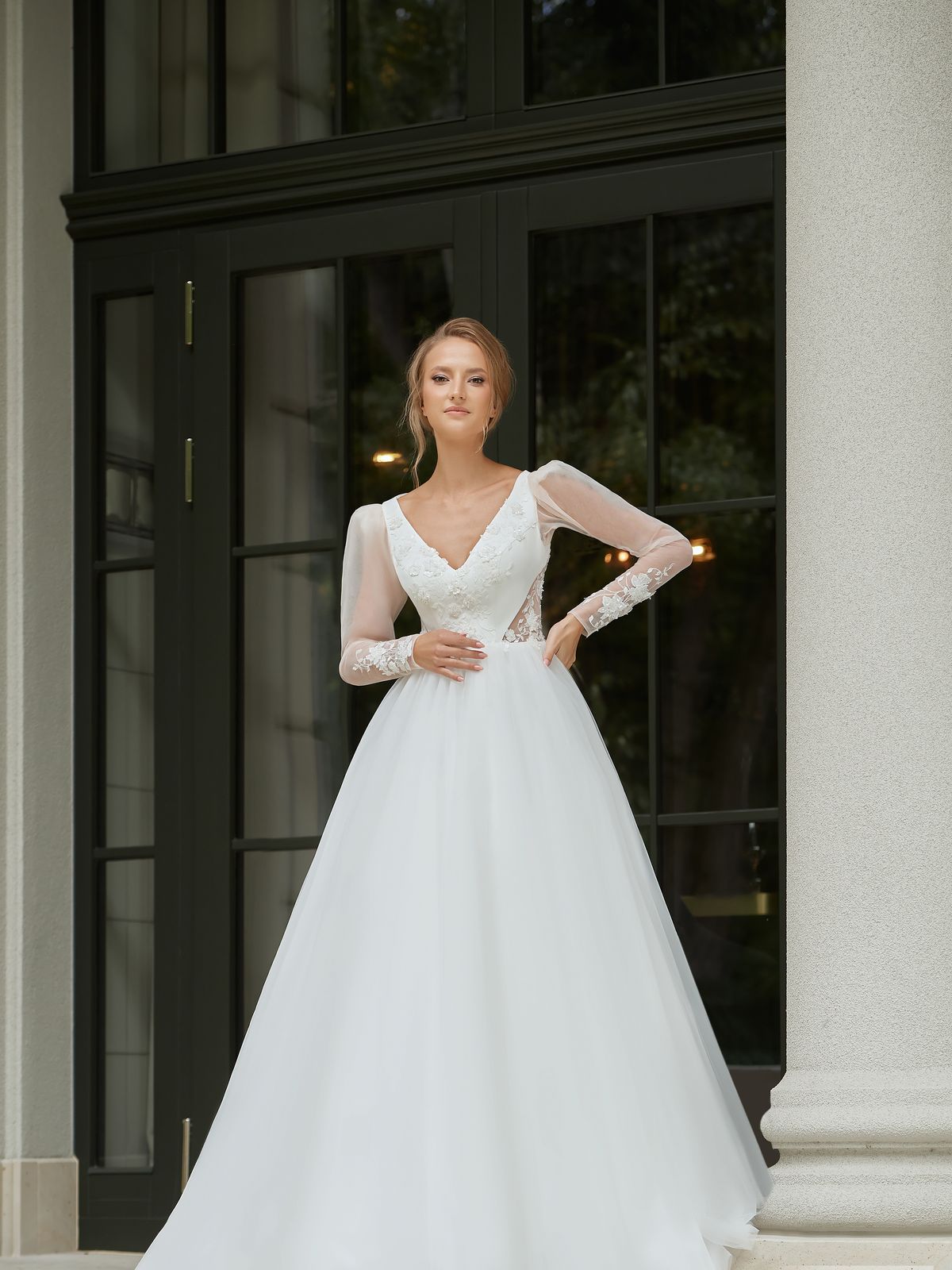 Rochia de mireasă Melissa, model 887, colecția Royal Elegance