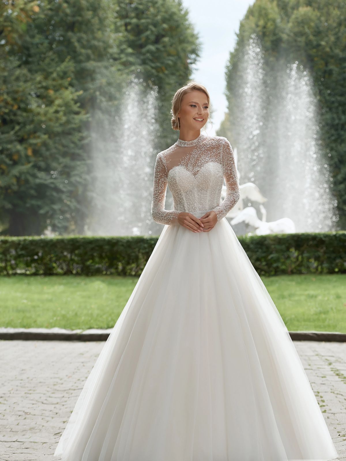 Rochia de mireasă Marcela, model 881, colecția Royal Elegance