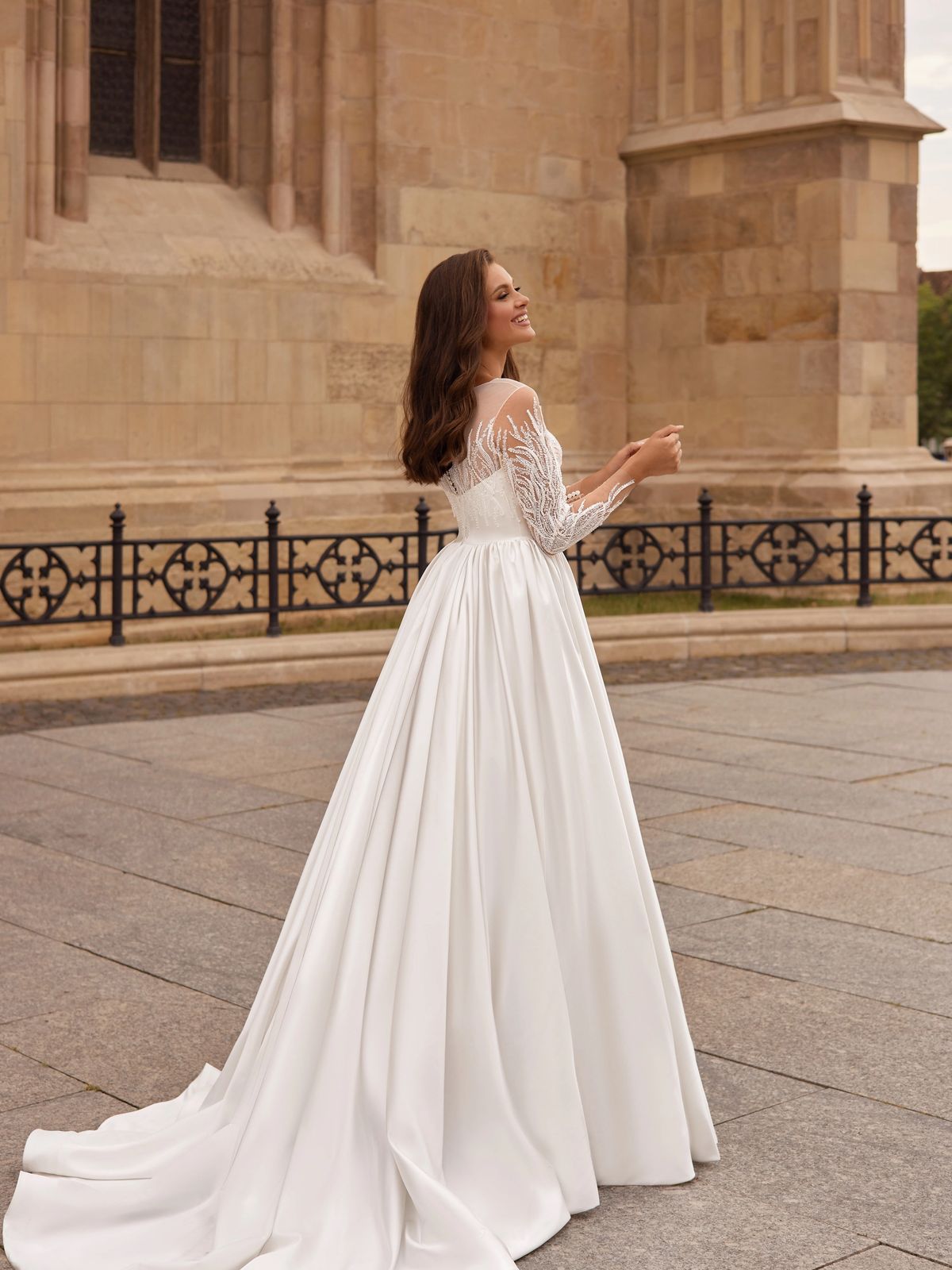Rochia de mireasă Erika, model 969, colecția Sunshine