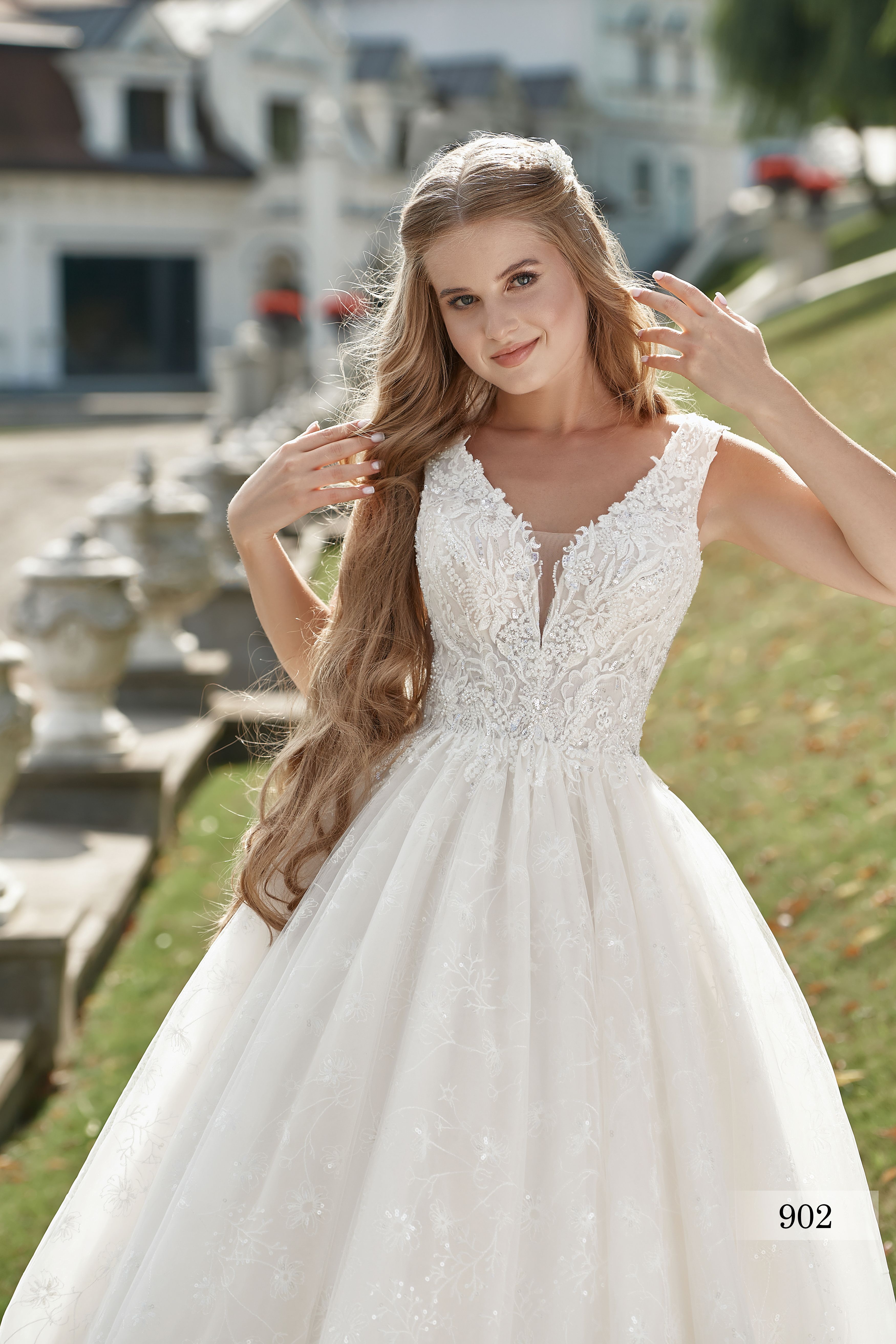 Rochia de mireasă Octavia, model 902, colecția Soft Beauty