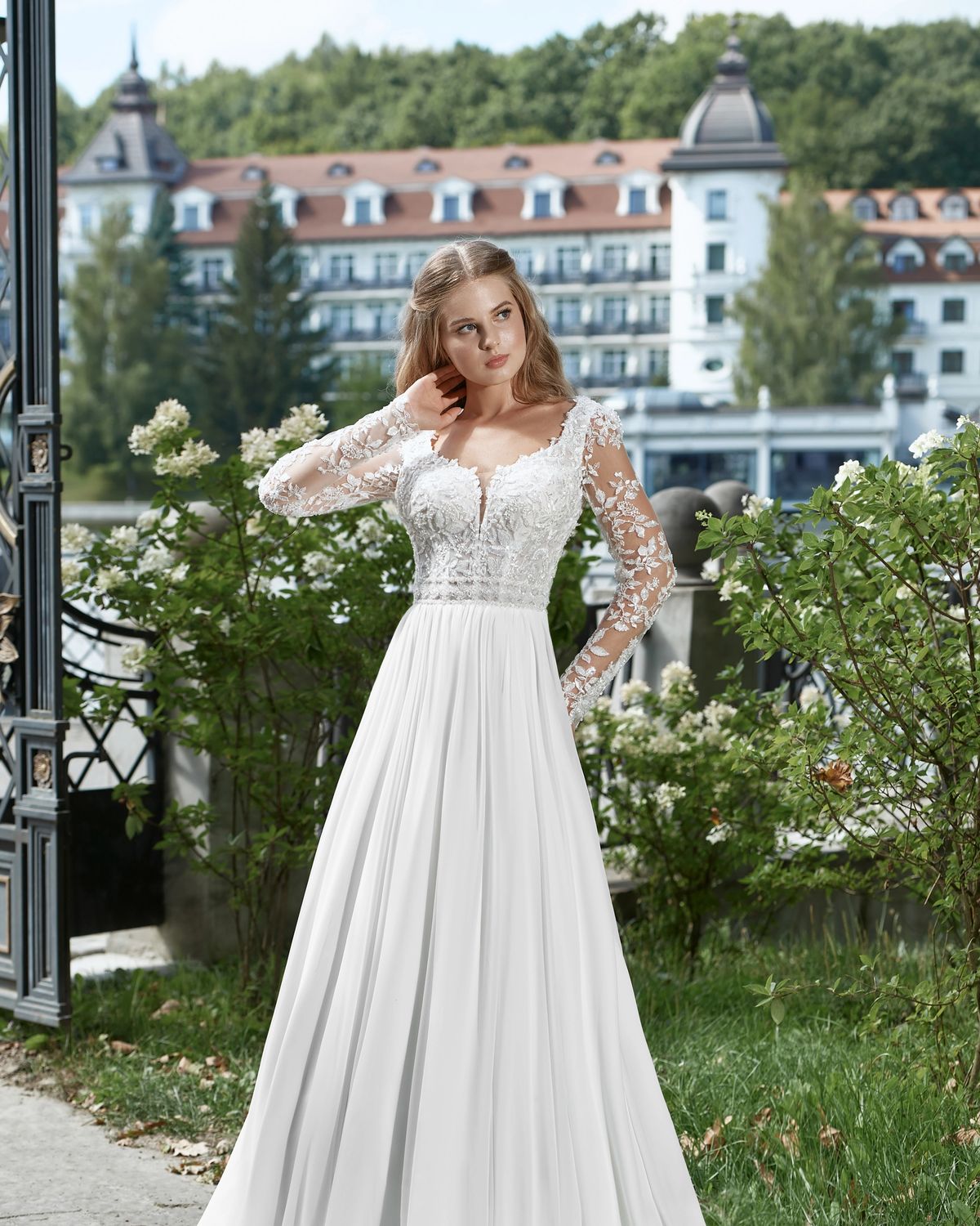 Rochia de mireasă Sabina, model 916, colecția Soft Beauty