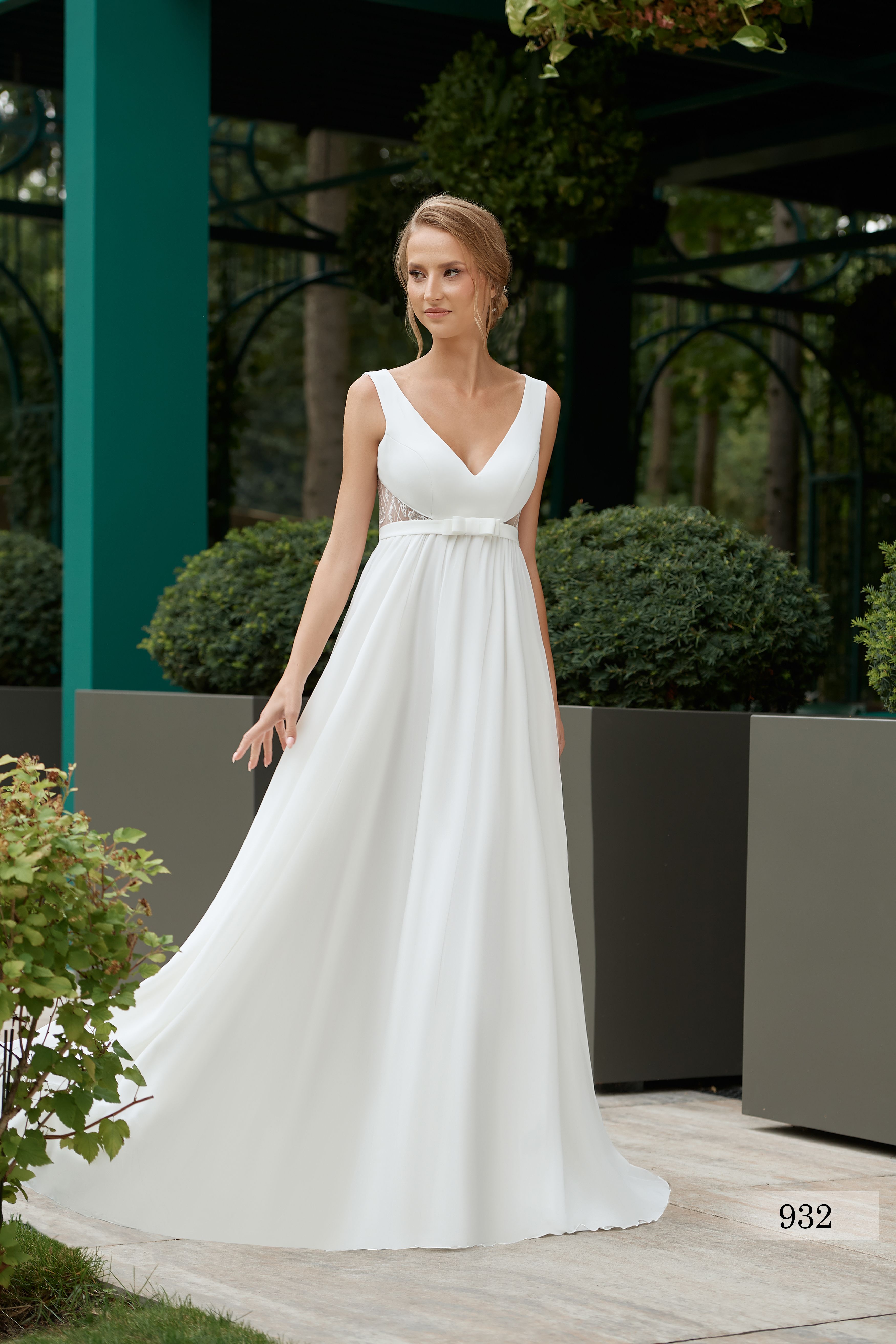 Rochia de mireasă Tamara, model 932, colecția Soft Beauty