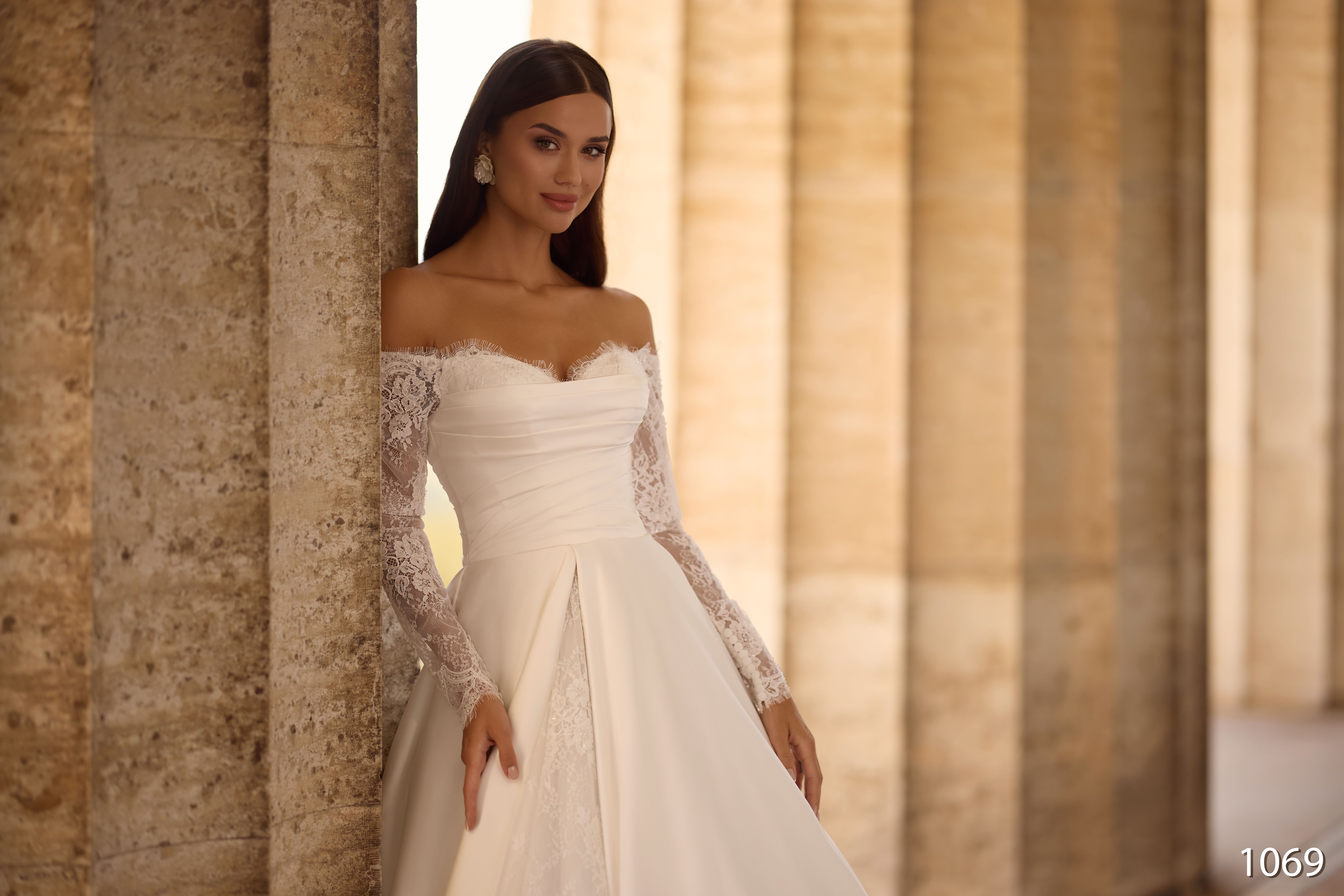 Rochia de mireasă Cristina, model 1069, colecția Performance
