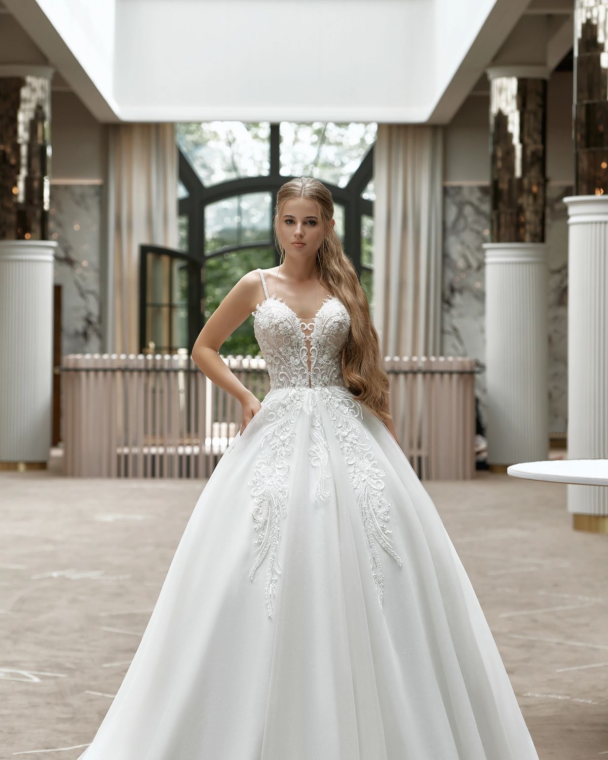 Rochia de mireasă Rebeca, model 911, colecția Soft Beauty