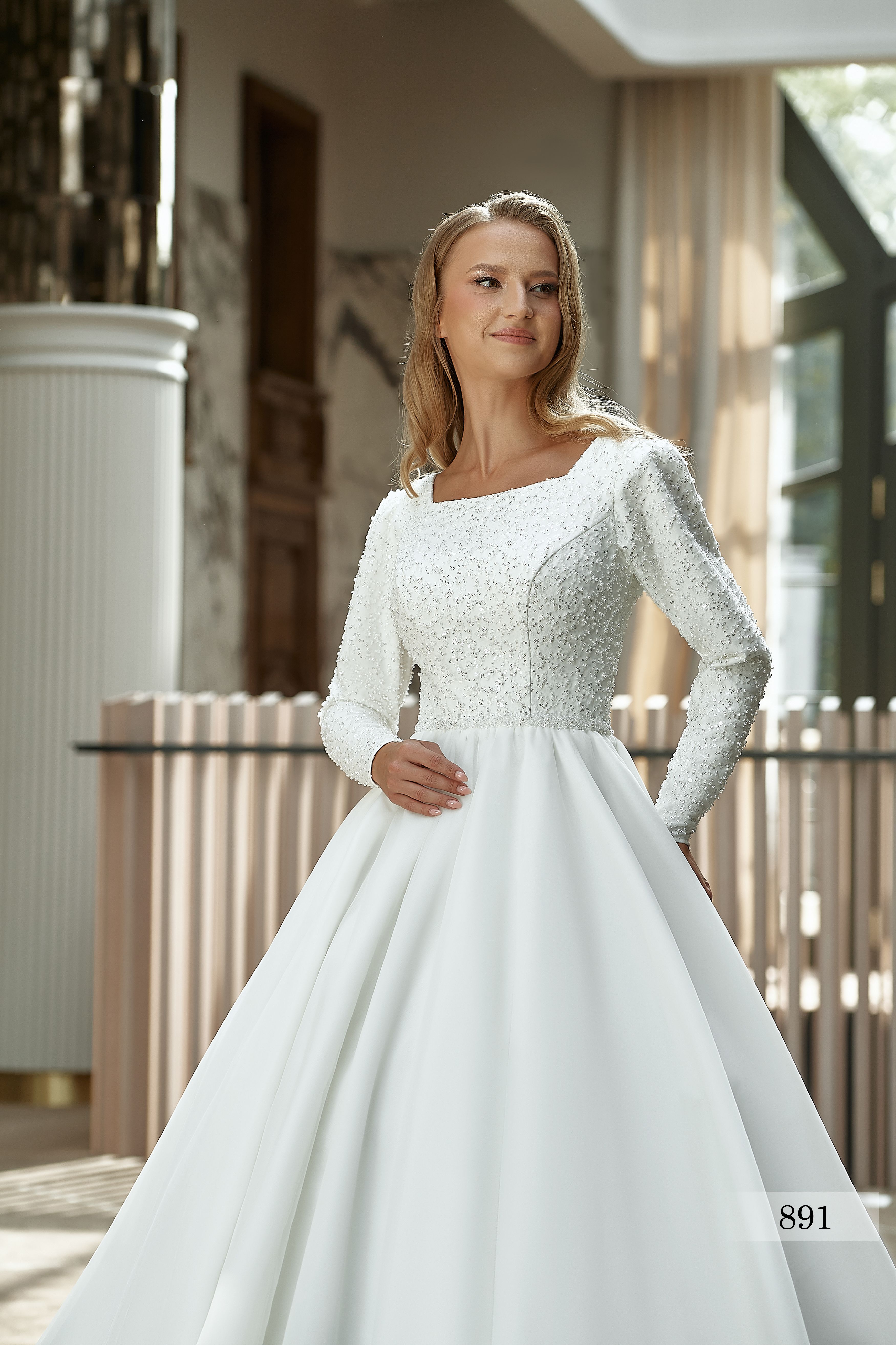 Rochia de mireasă Mirela, model 891, colecția Royal Elegance