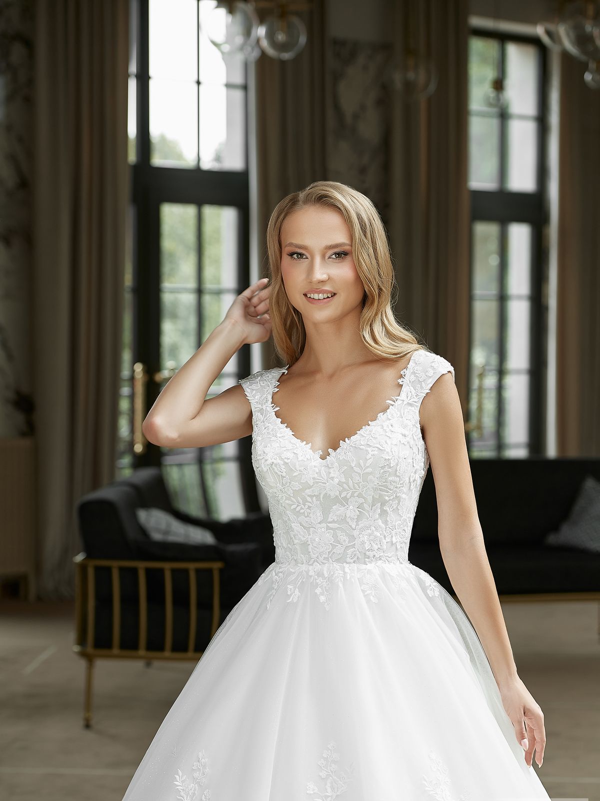 Rochia de mireasă Ortensia, model 905, colecția Soft Beauty