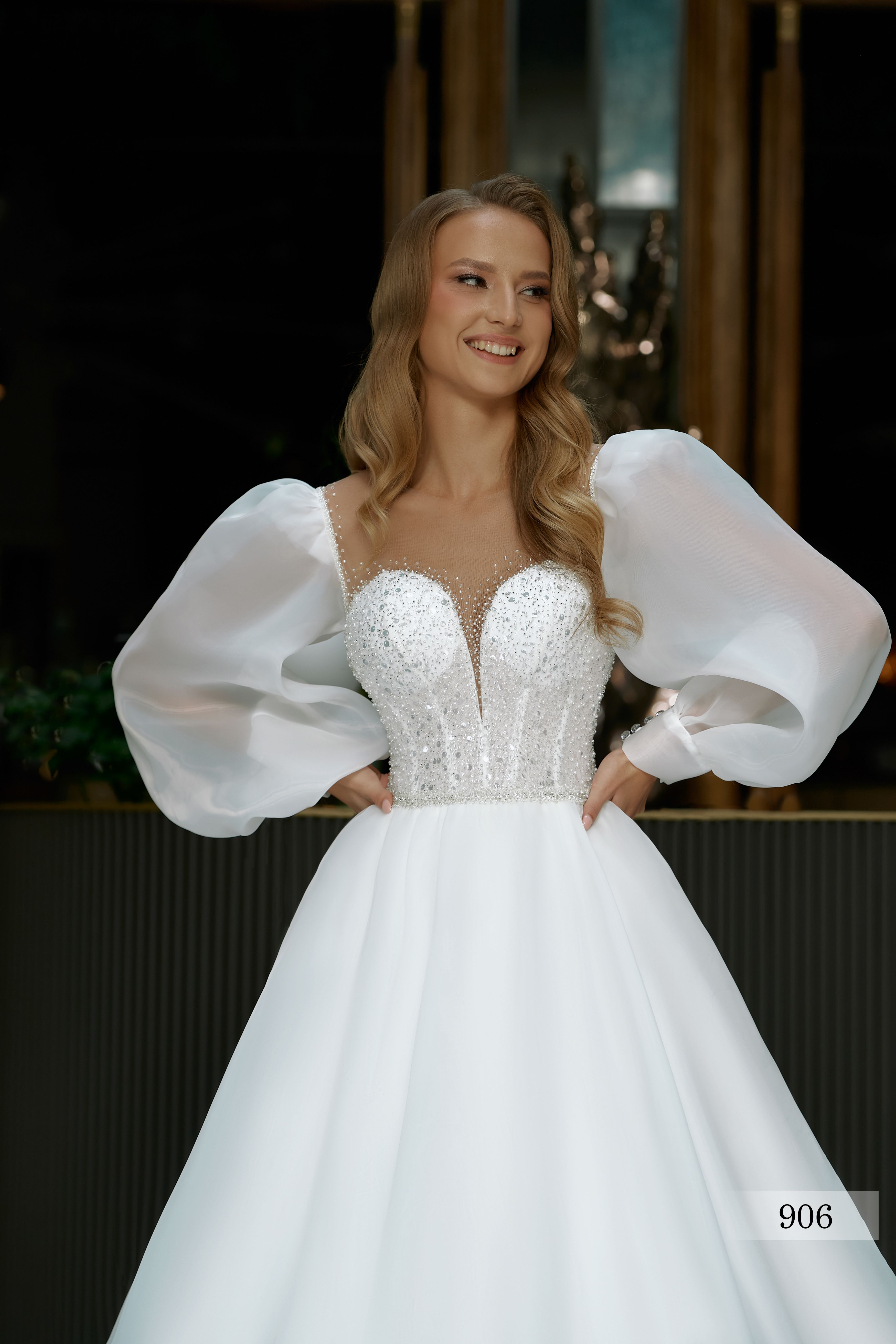 Rochia de mireasă Paula, model 906, colecția Soft Beauty
