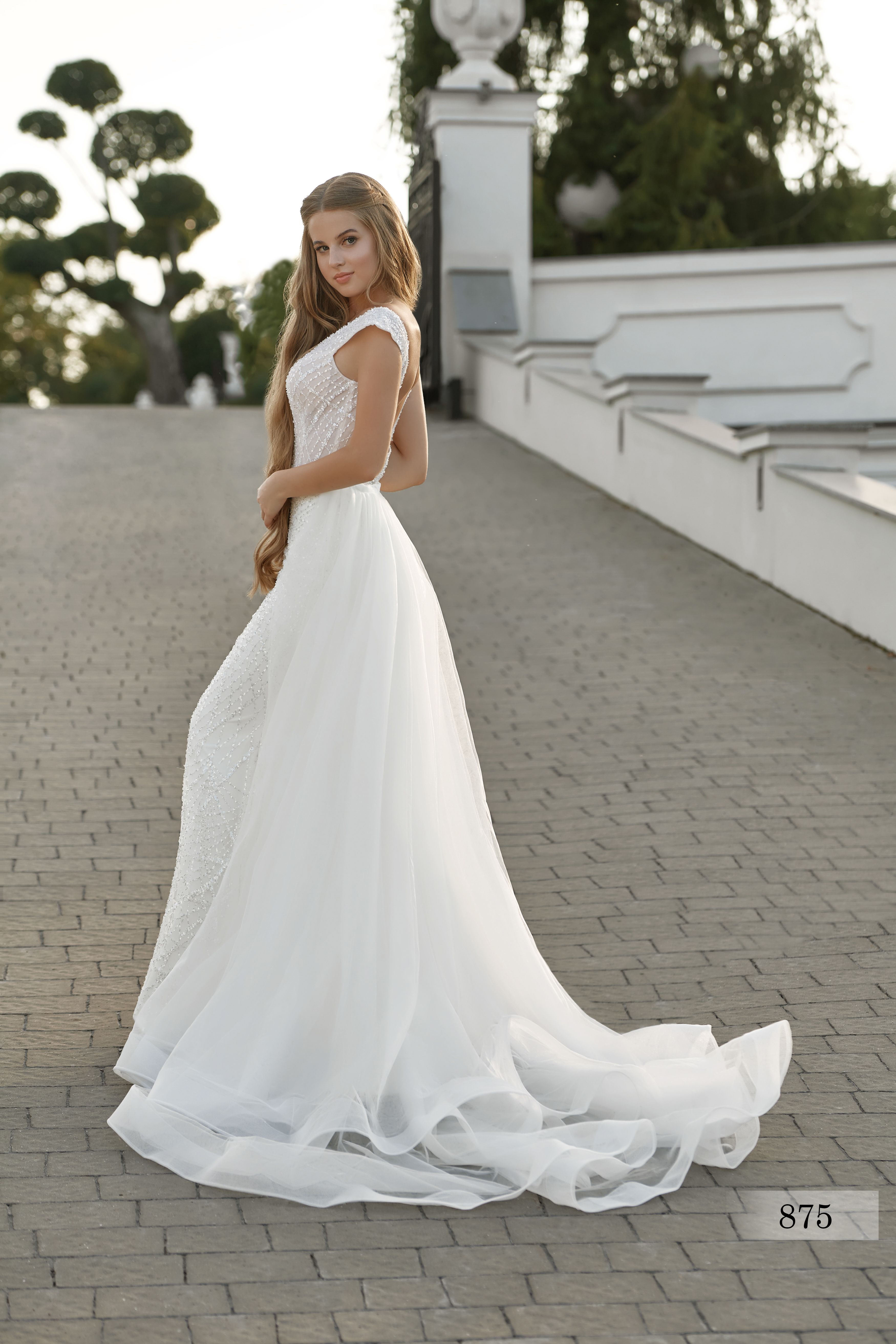 Rochia de mireasă Luminița, model 875, colecția Royal Elegance