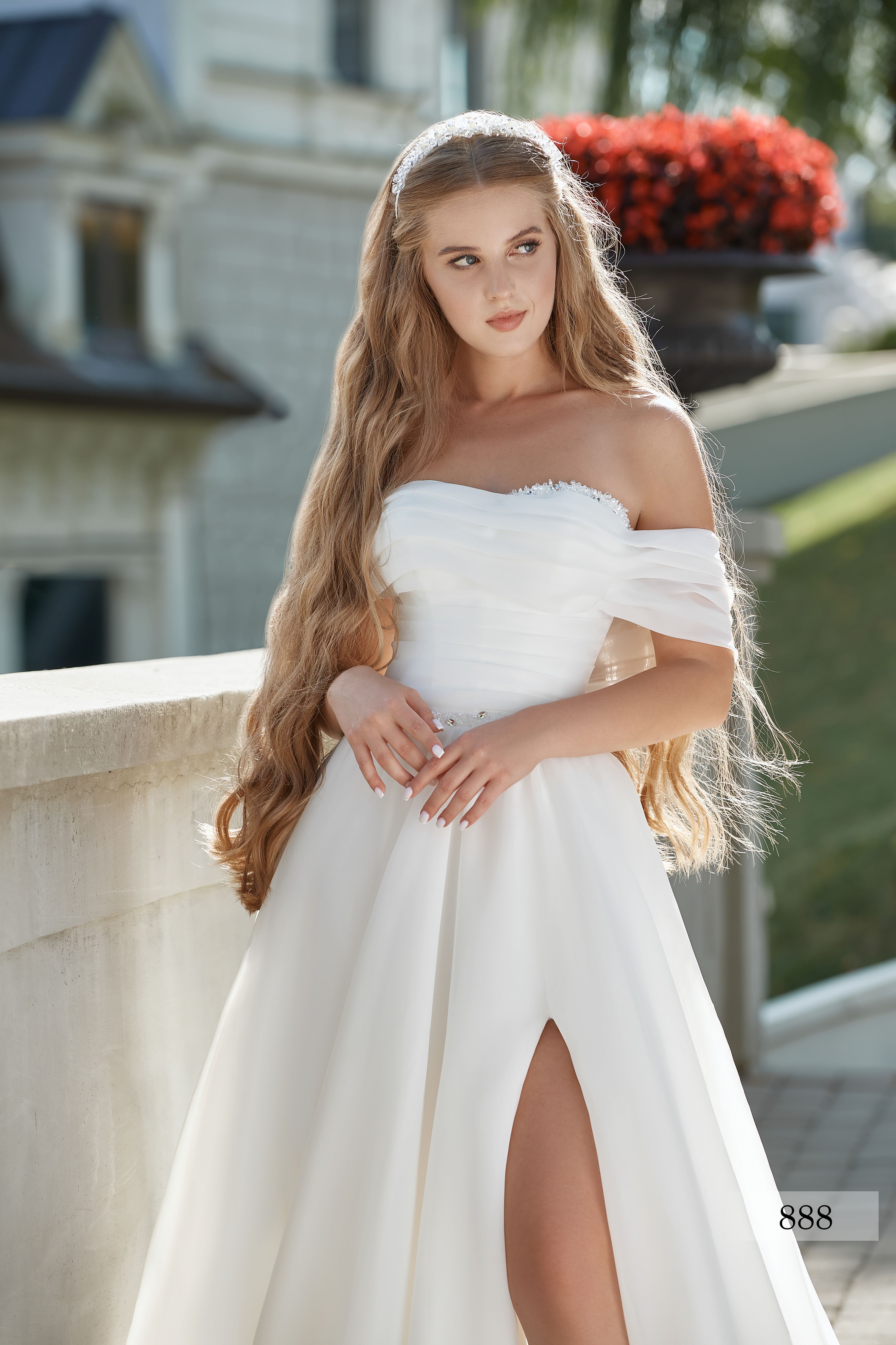 Rochia de mireasă Mihaela, model 888, colecția Royal Elegance