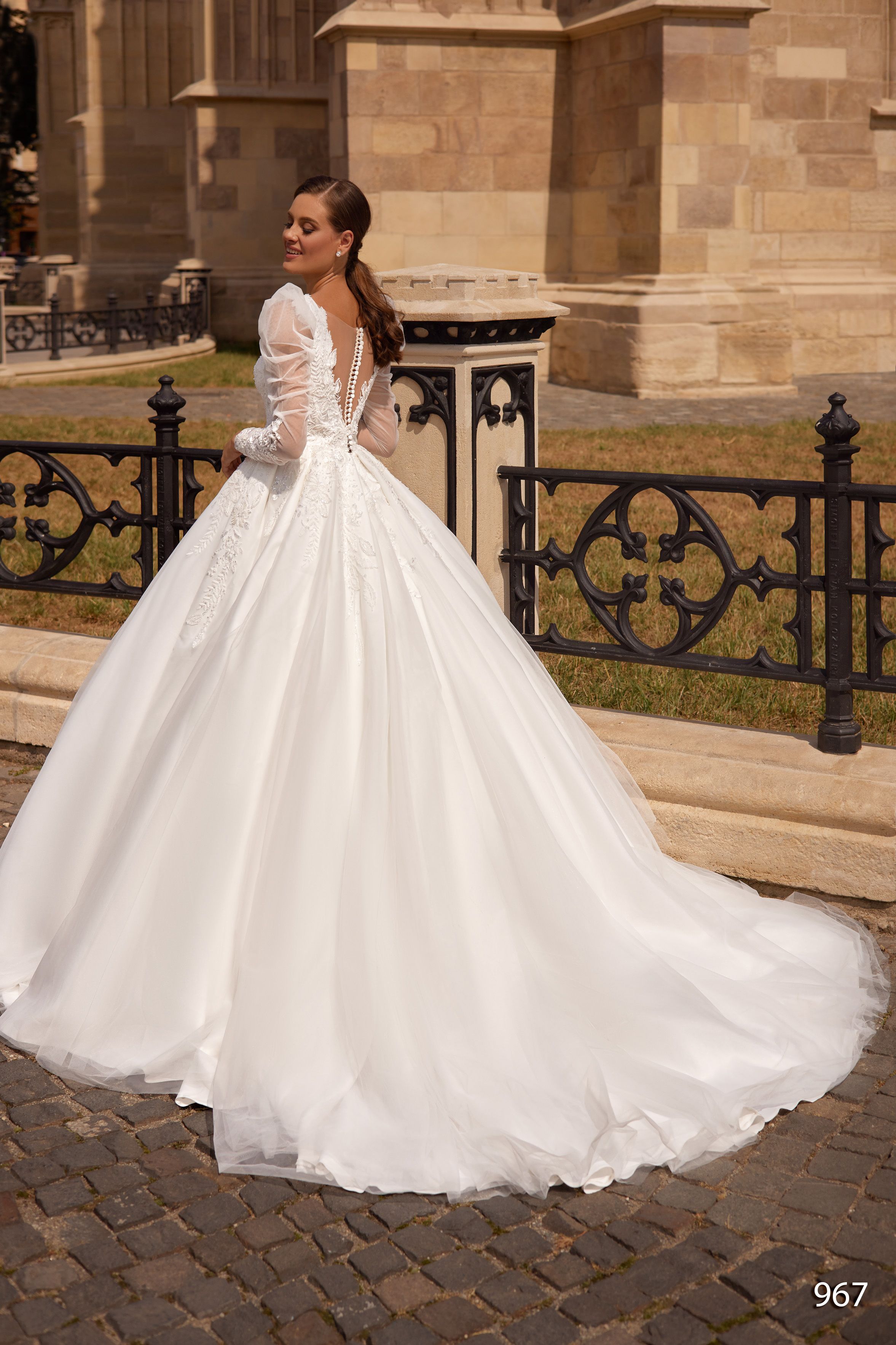 Rochia de mireasă Elvira, model 967, colecția Sunshine