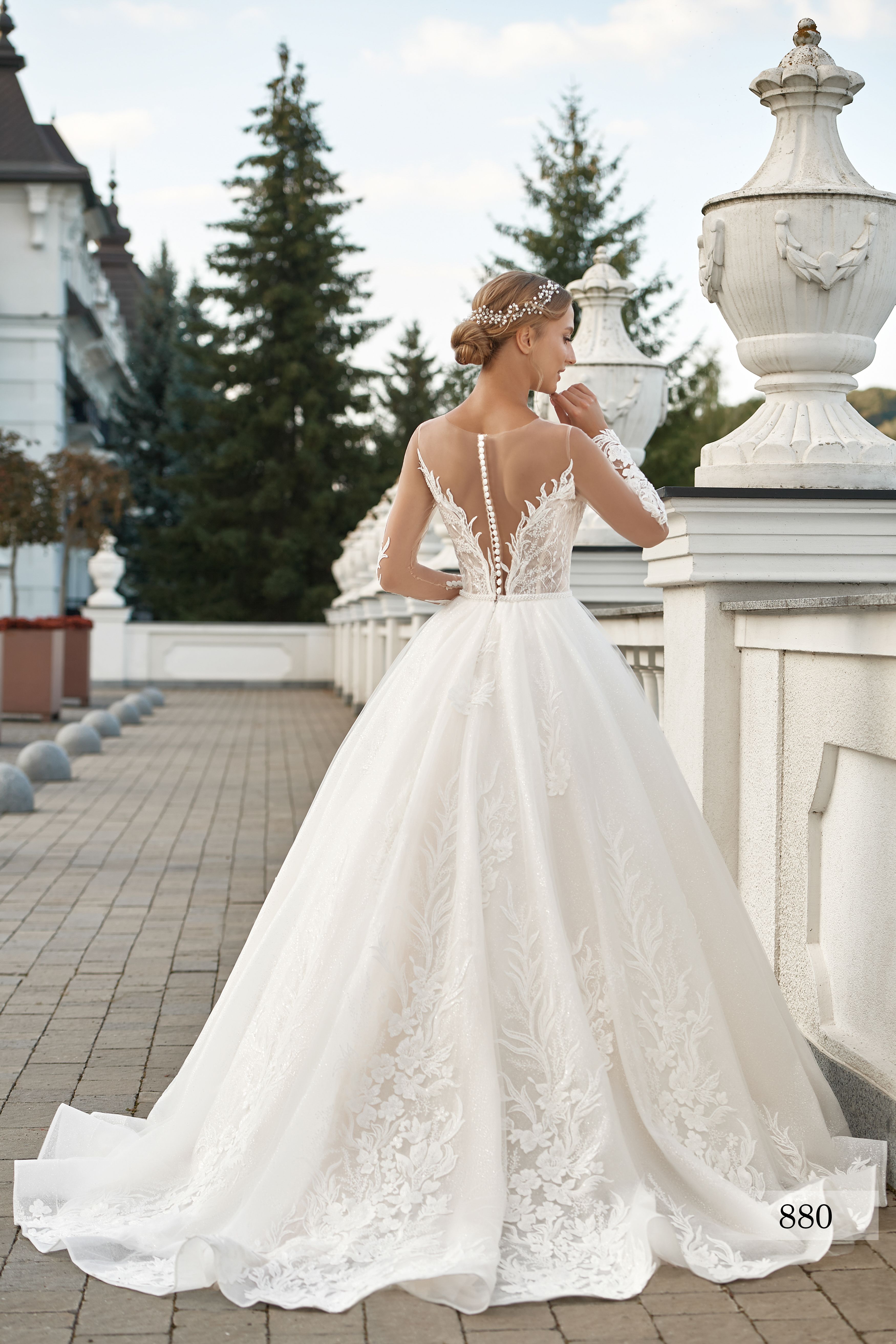Rochia de mireasă Mara, model 880, colecția Royal Elegance