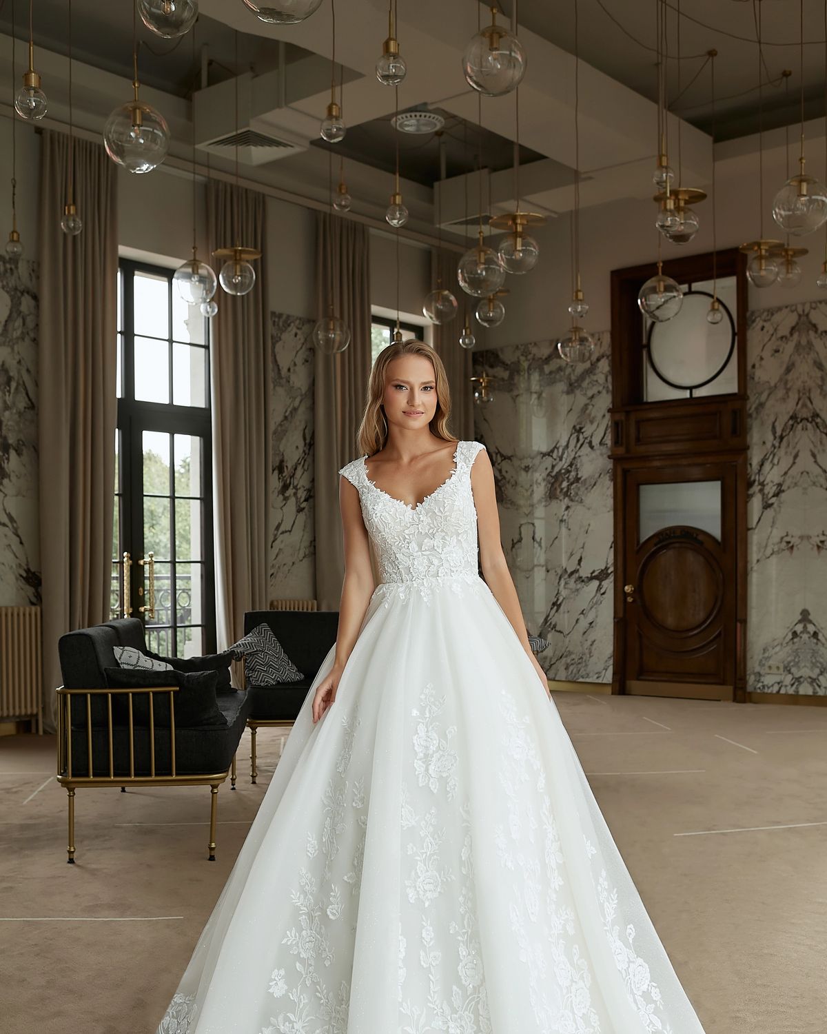 Rochia de mireasă Ortensia, model 905, colecția Soft Beauty