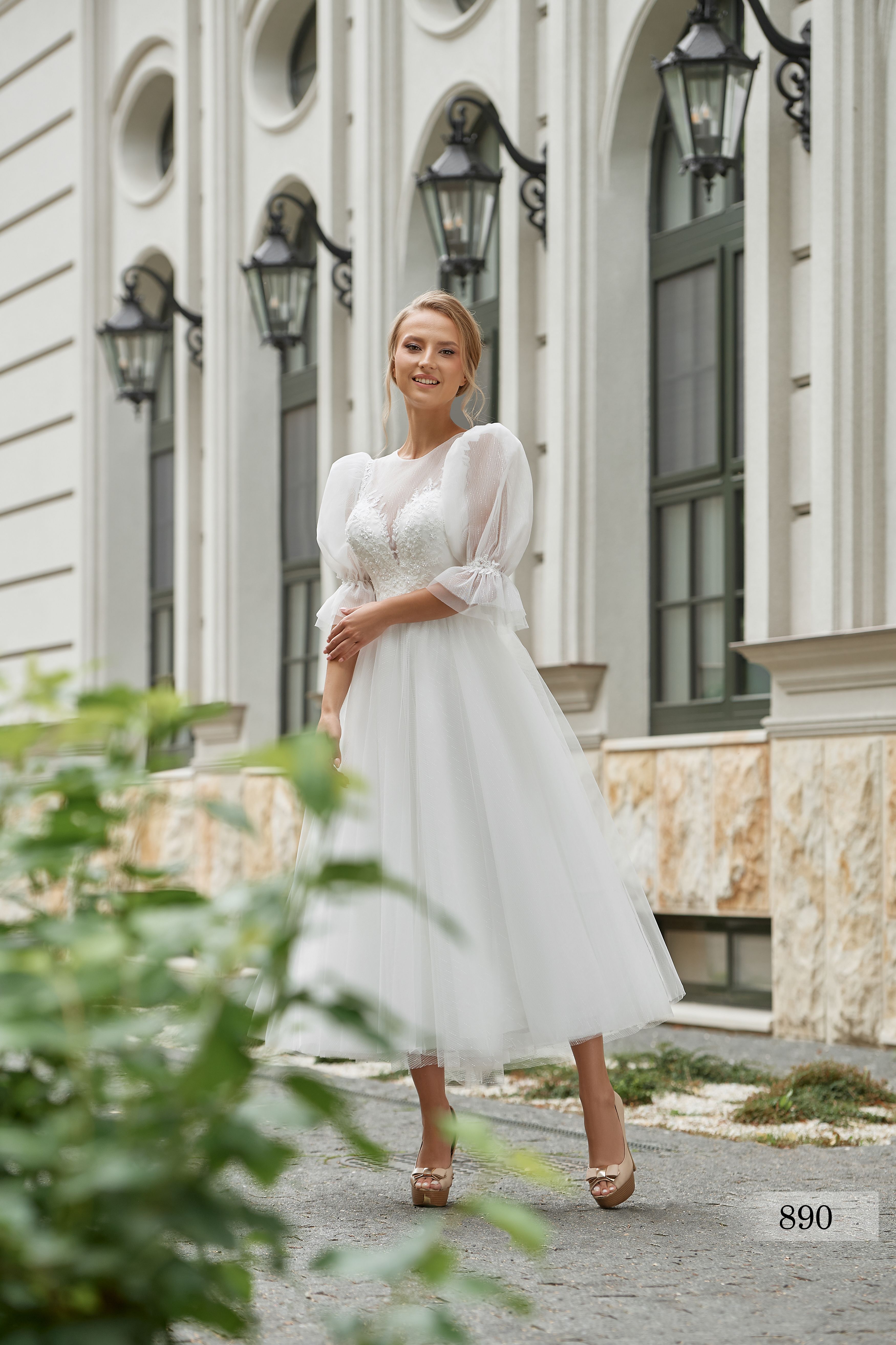 Rochia de mireasă Mira, model 890, colecția Royal Elegance