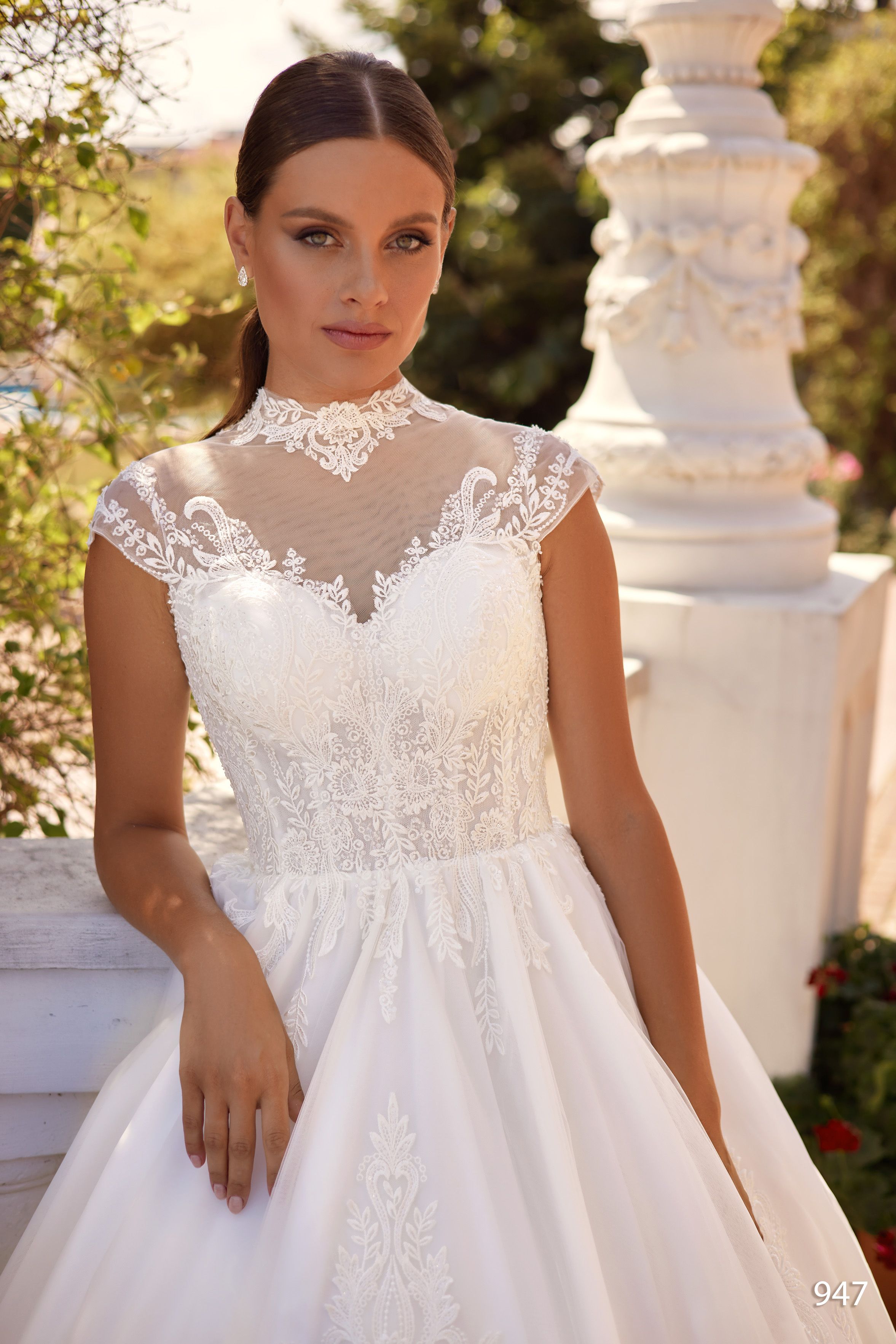 Rochia de mireasă Yasmina, model 947, colecția Sunshine