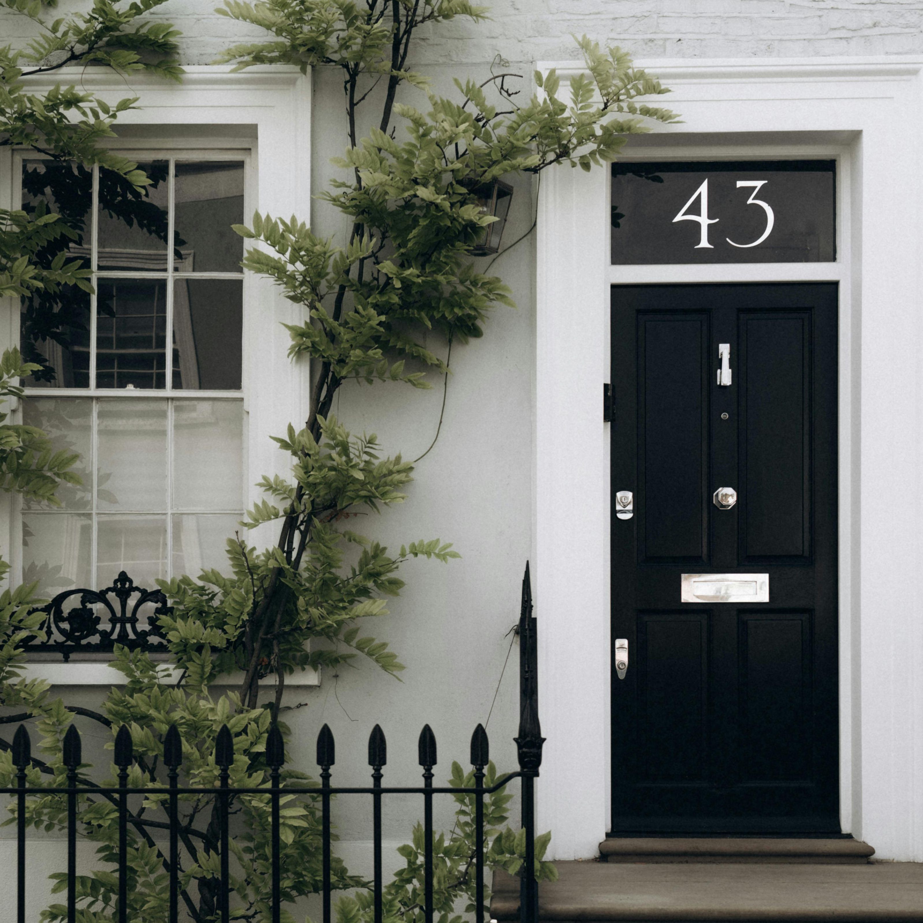 AI-Powered Door Configurator with Augmented Reality