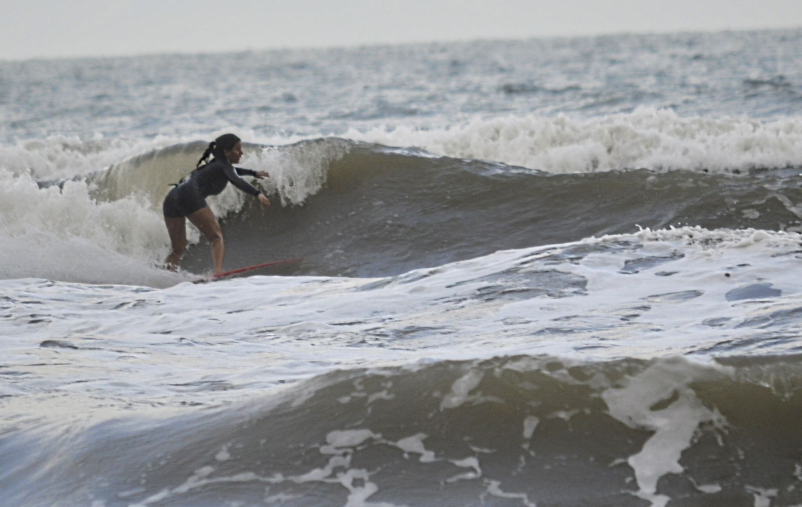 Lara Brazolin | Surfista