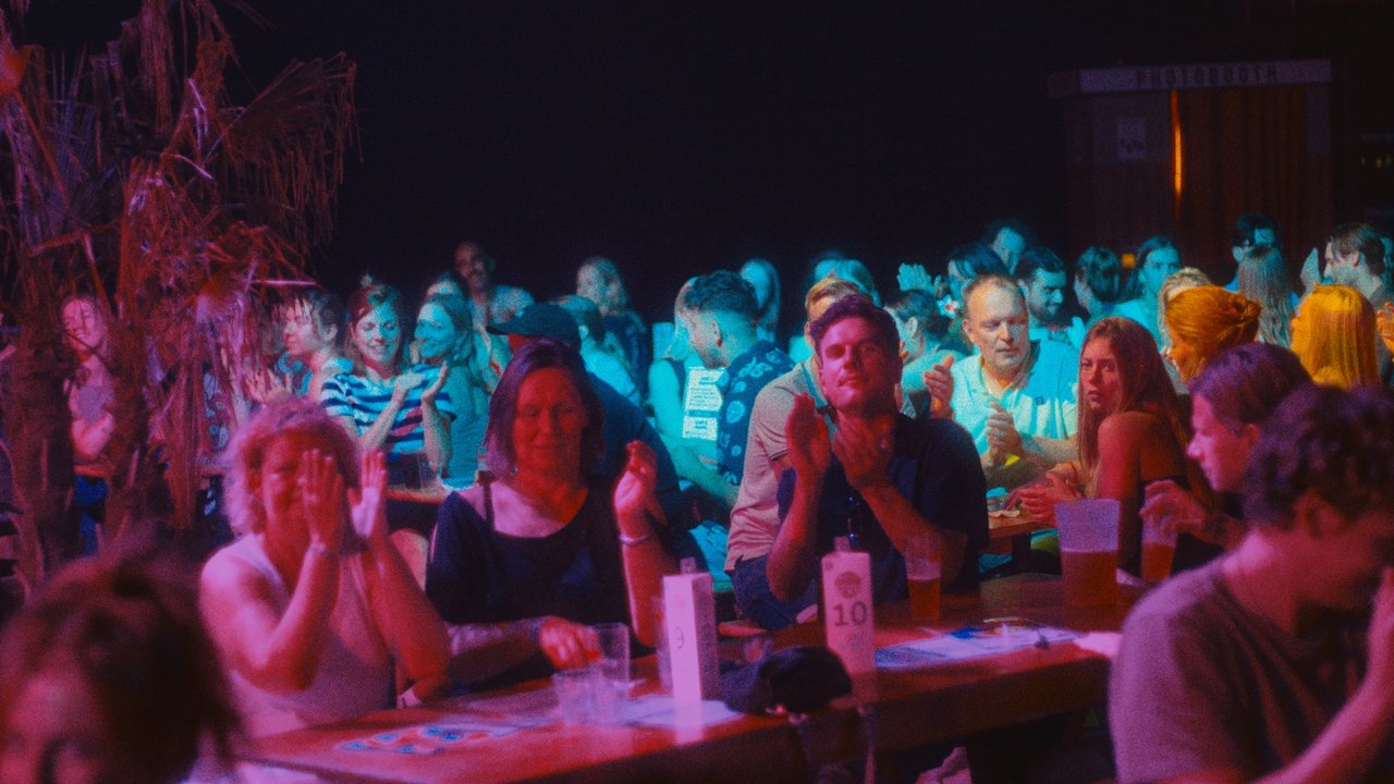Het publiek applaudisseert tijdens Muziekbingo XXL.