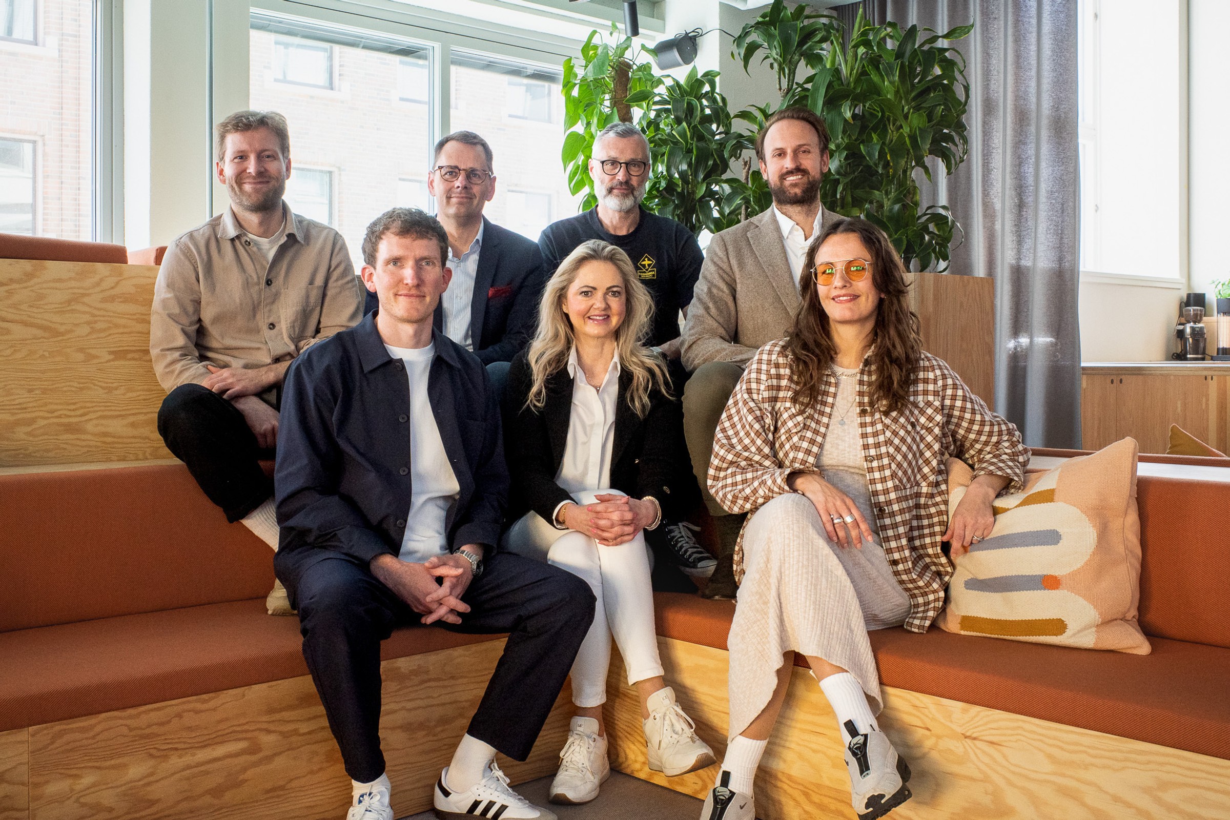 Picture of group of people in a sofa