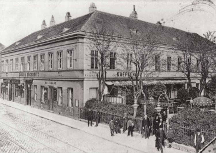 Old black/white photo of Casino Zögernitz