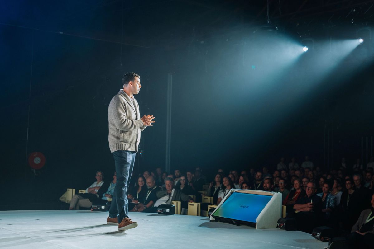 Heidi Handover — A Global Product Launch — event production by Pro Light & Sound