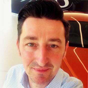 Dr. Dirk Thieme