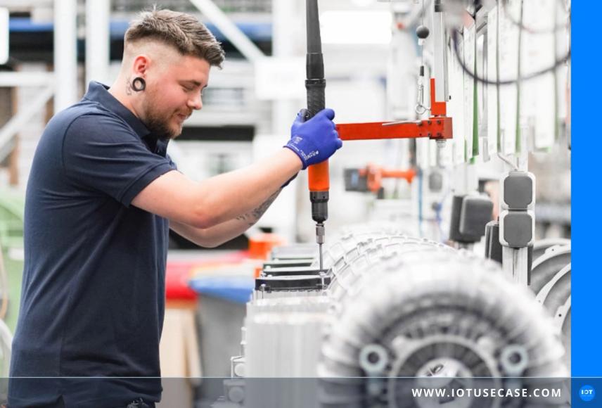 Schnittstellenanbindung für CNC-Maschinen im laufenden Betrieb