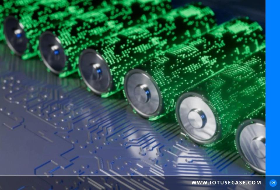 Elektronik-Nahaufnahme zur präzisen Achssteuerung in der Batteriezellfertigung über das Industrial-Ethernet CC-Link IE TSN