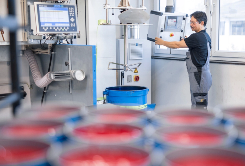 Digitale Chargenverfolgung in der Druckfarbenproduktion sicherstellen – mit ERP-Integration