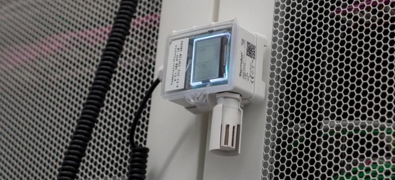 The outdoor sensor in the server room ensures constant cooling monitoring.