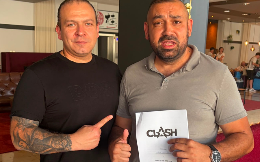 Cavali a spolumajitel Clashe Tyberiusz Labudek
