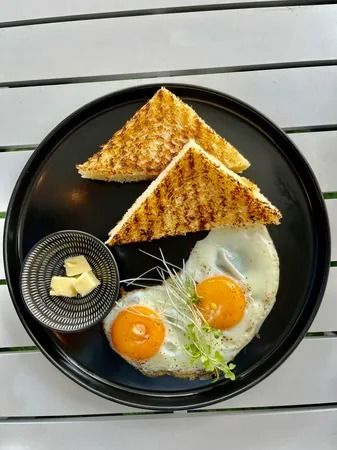 Your Style Eggs with Artisan Toast