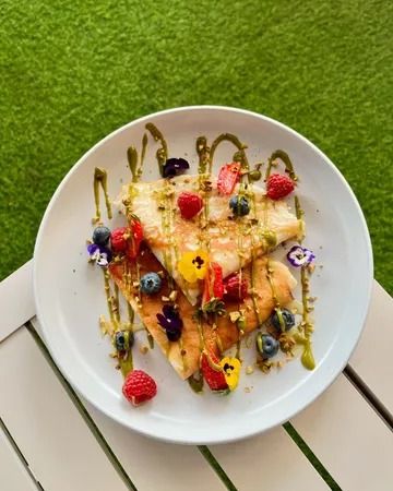Pistachio Filled Crepe
