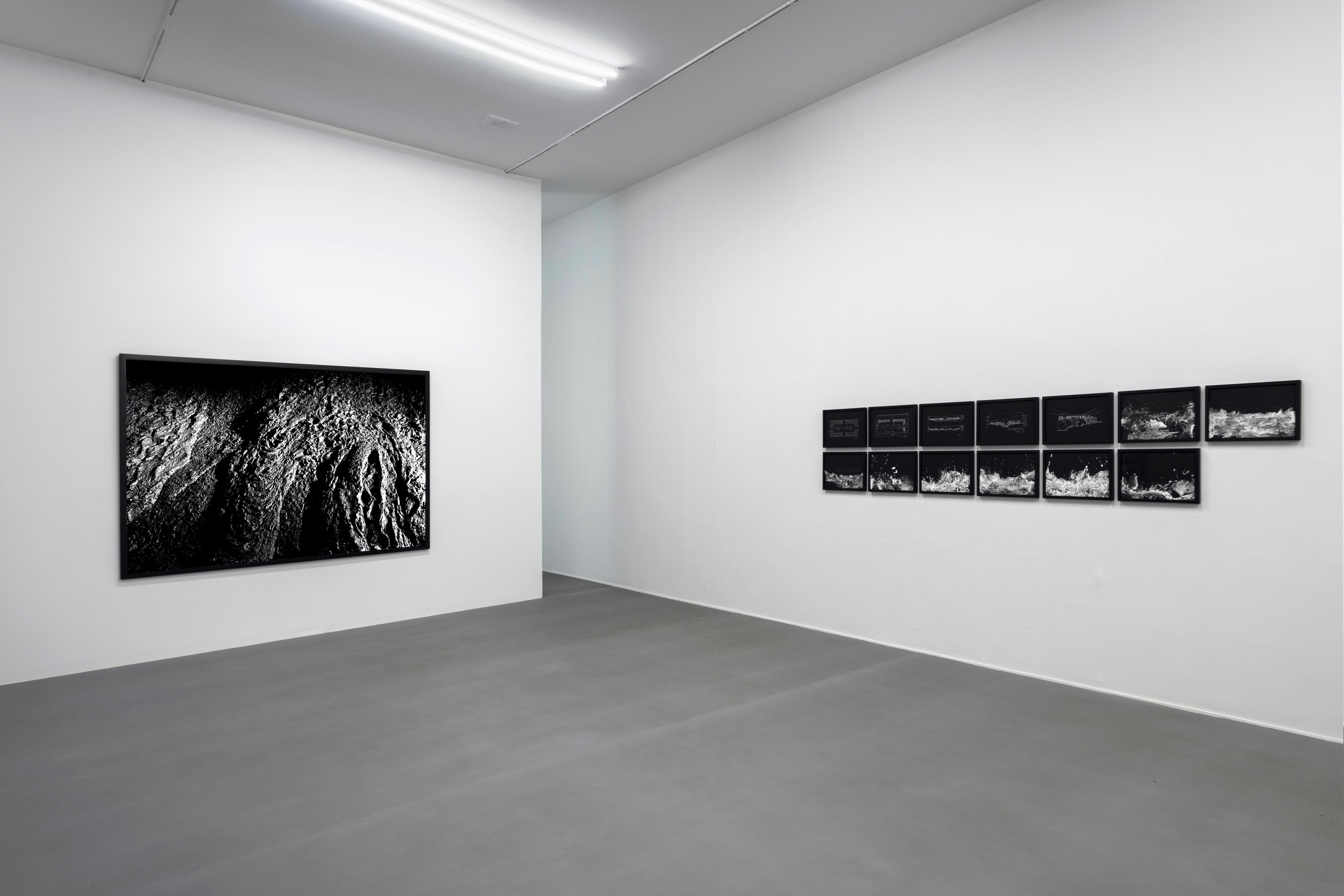 Santiago Sierra, LOS EMBARRADOS, 2024. Labor, Ciudad de México.