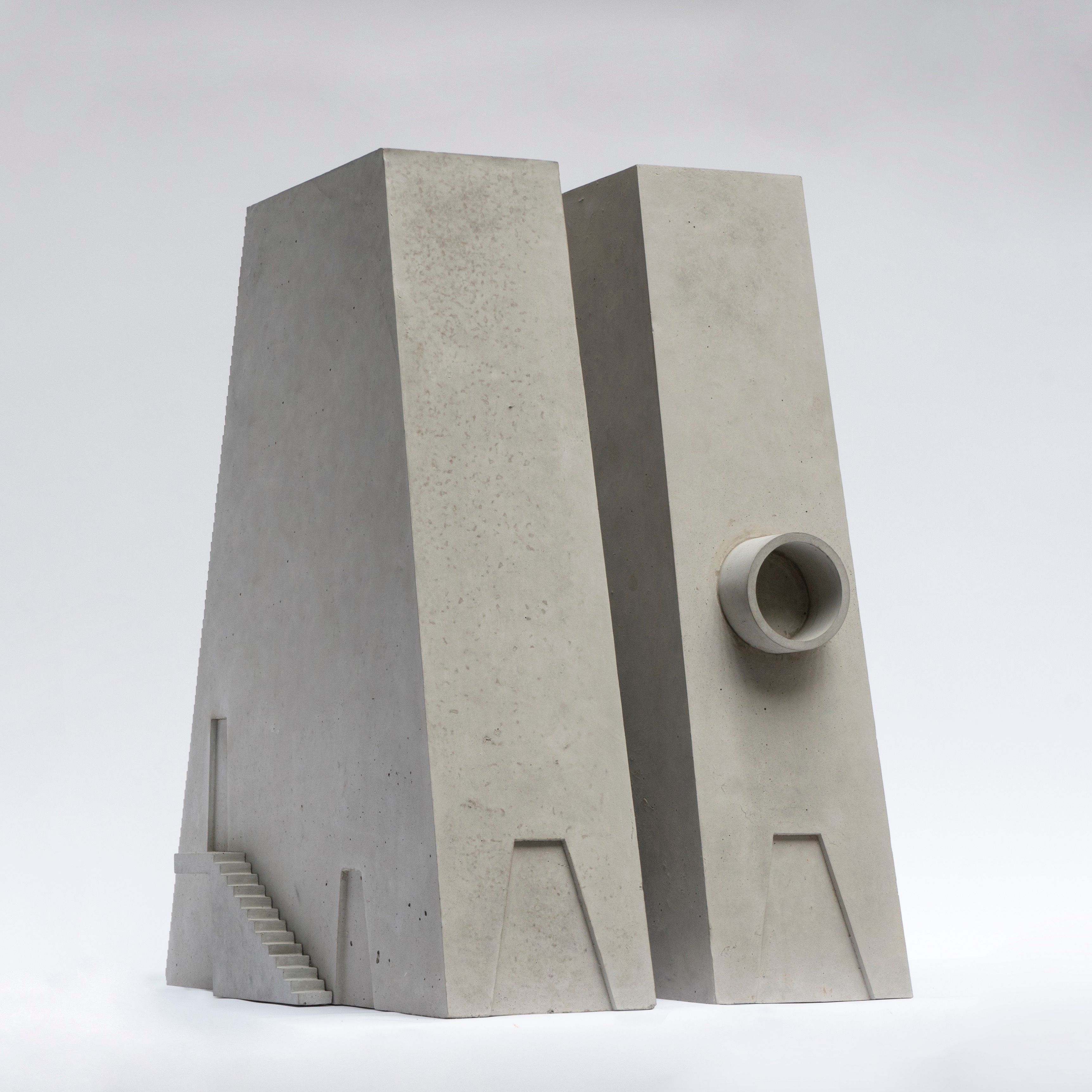 Pedro Reyes en “Brutalismo arquitectónico en México” en Museo de Arte Moderno